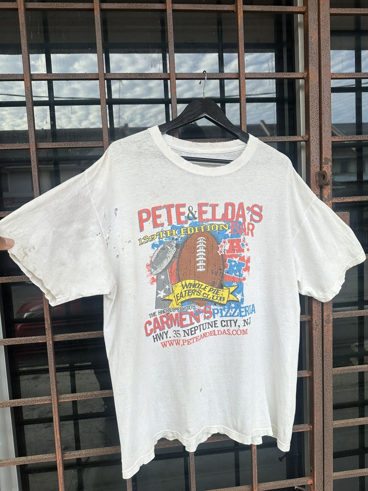 Vintage Bar tee Sun Faded Thrashed Distressed ERD Grunge Boxy Size US XL / EU 56 / 4 - 2 Thumbnail