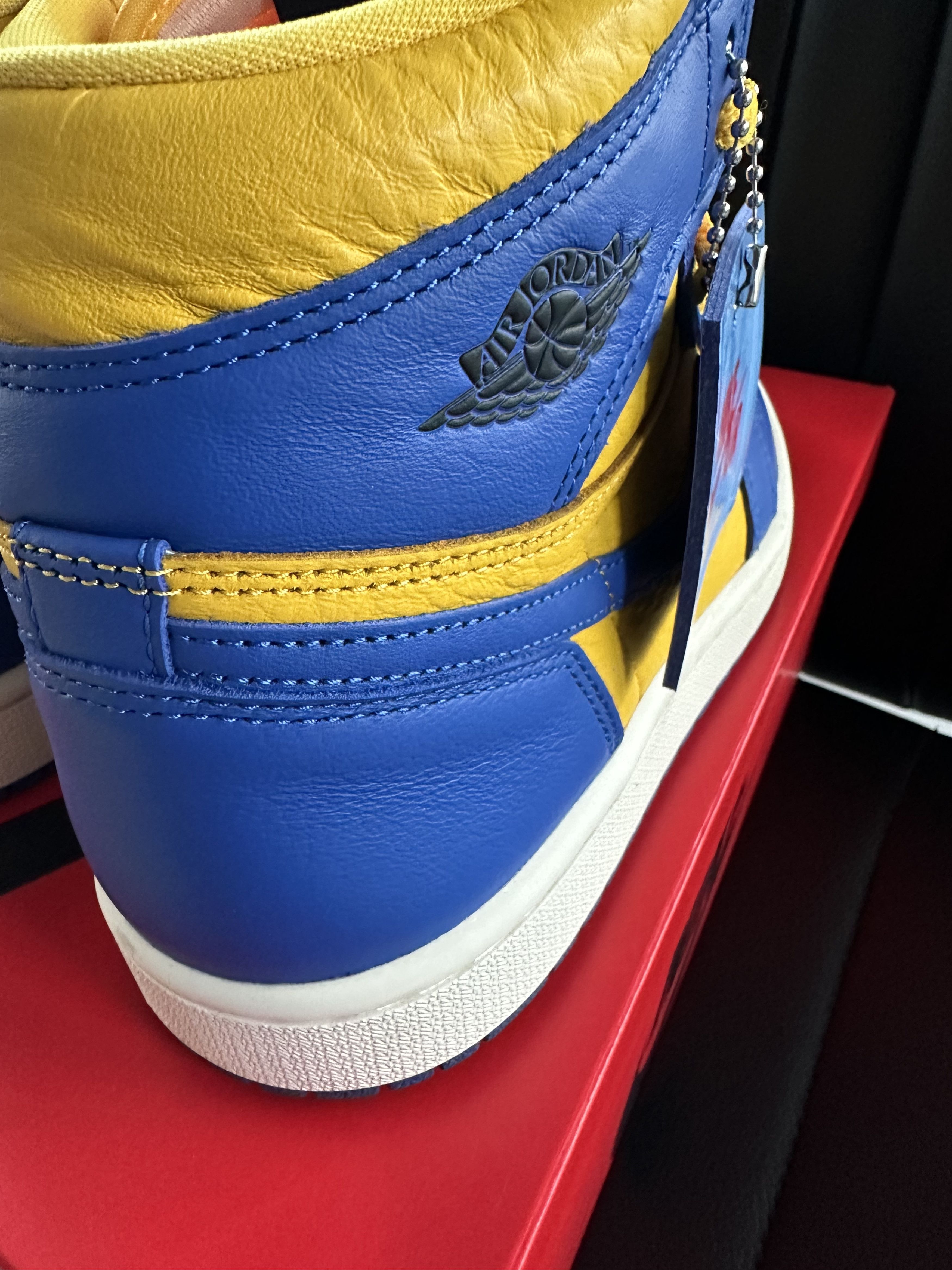 Jordan Brand × Nike PREOWNED WMNS JORDAN 1 RETRO HIGH OG "REVERSE LANEY" Size US 7.5 / IT 37.5 - 8 Thumbnail