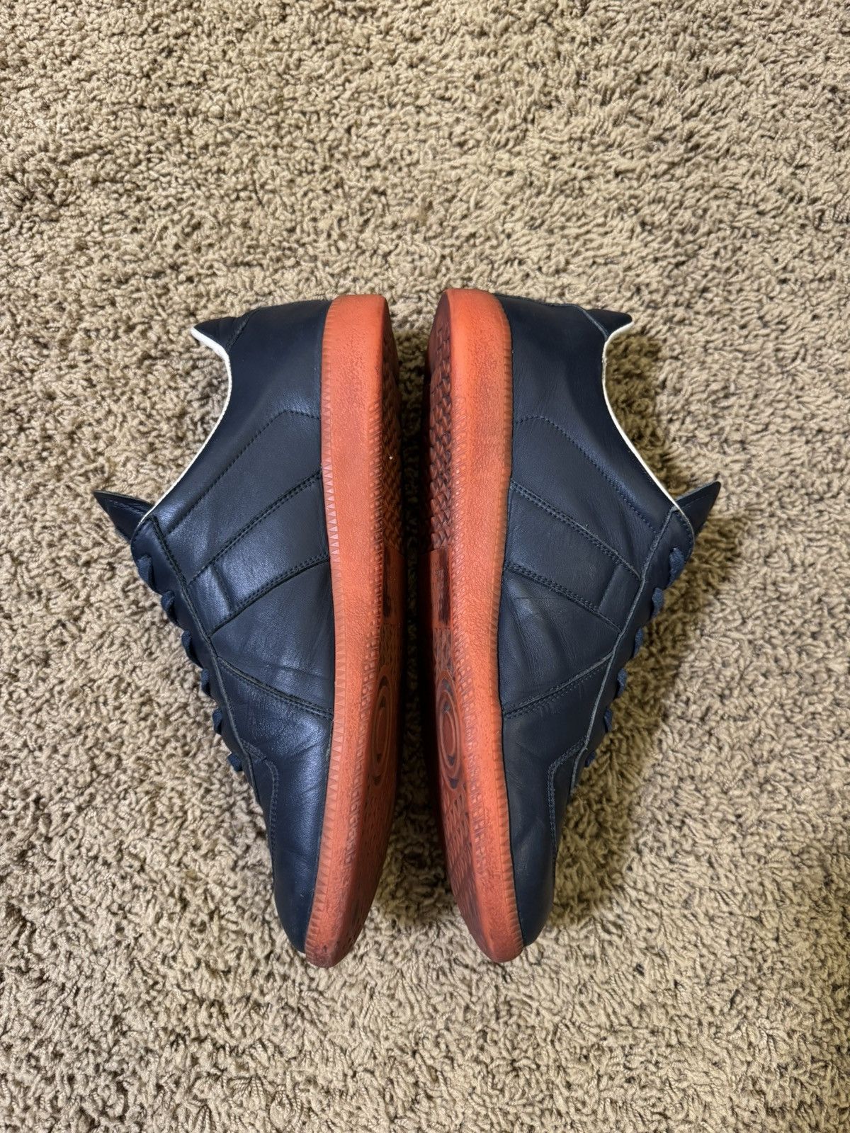 Maison Margiela Maison Margiela Replica GAT navy/red size 44EU Size US 11 / EU 44 - 1 Thumbnail