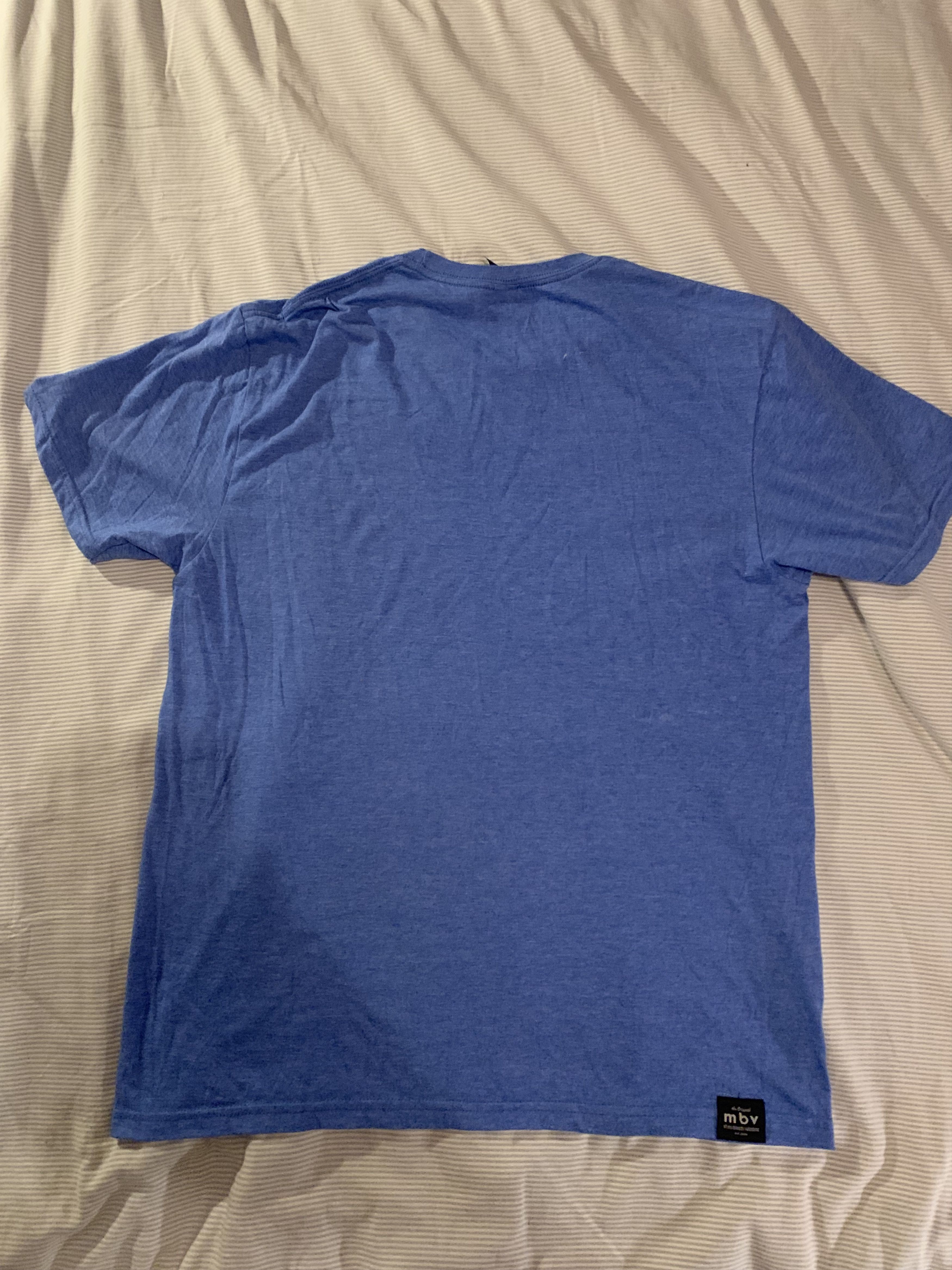 Gildan My Bloody Valentine Official T-Shirt Size Large Size US L / EU 52-54 / 3 - 4 Thumbnail