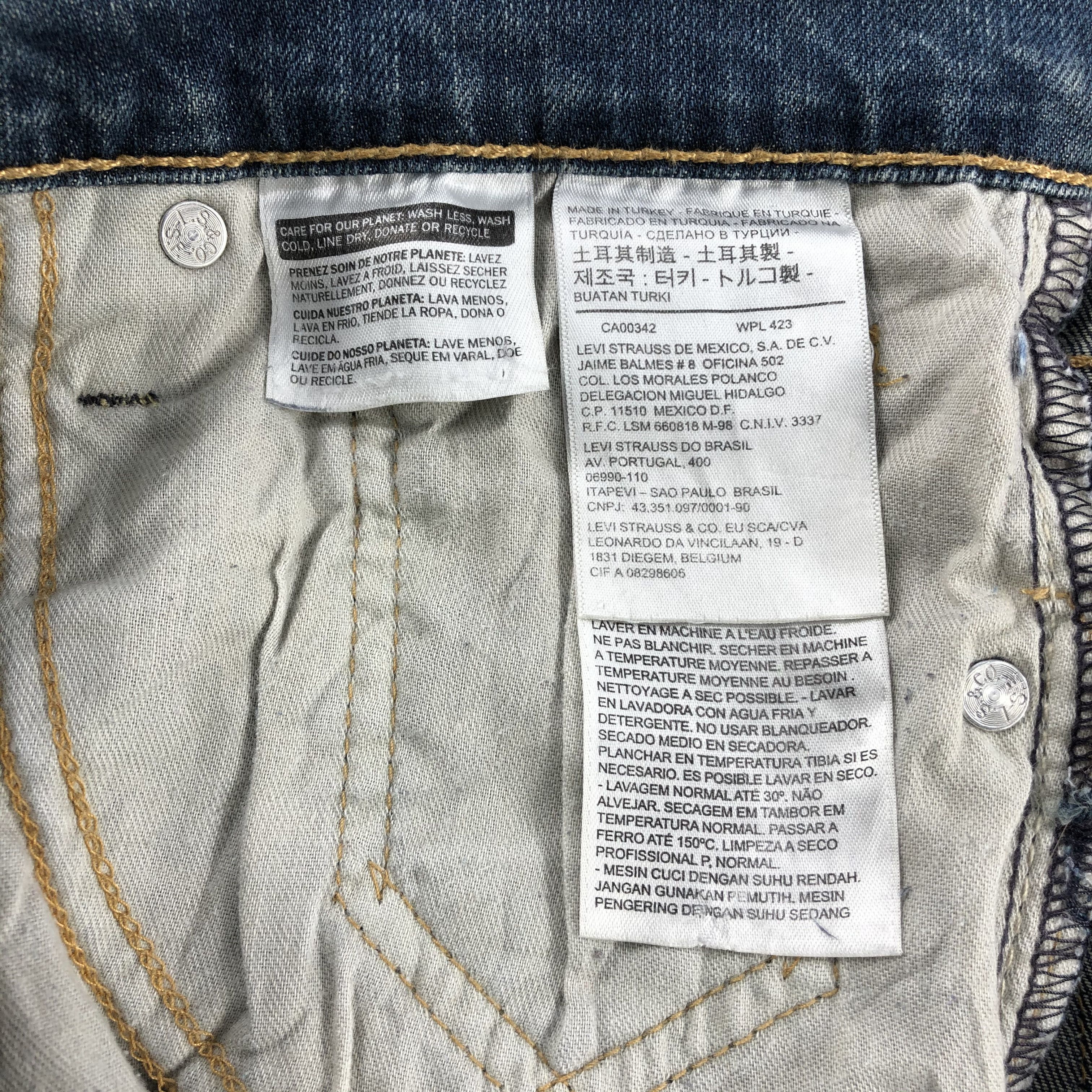 Levi's × Vintage Vintage Blue Wash Levis Jeans-JM2579 Size US 33 - 11 Thumbnail