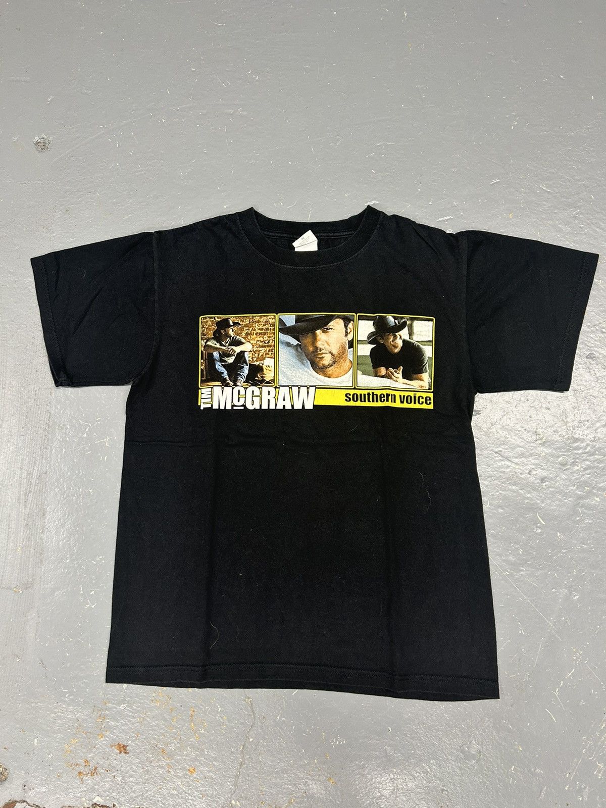 Band Tees Crazy Vintage Y2K Tim McGraw Southern Voice Country Band Tee Size US M / EU 48-50 / 2 - 1 Thumbnail