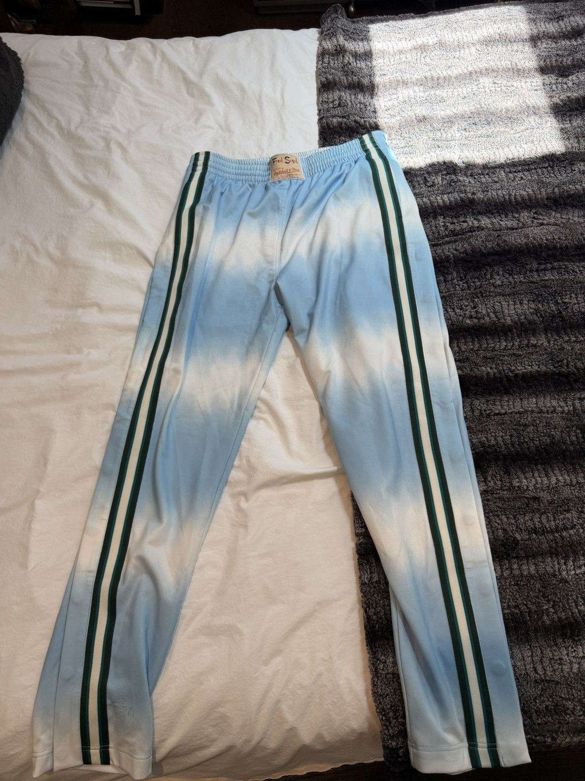 Fred Segal Fred Segal x Mitchell & Ness Cloud Joggers Size US 33 - 1 Thumbnail