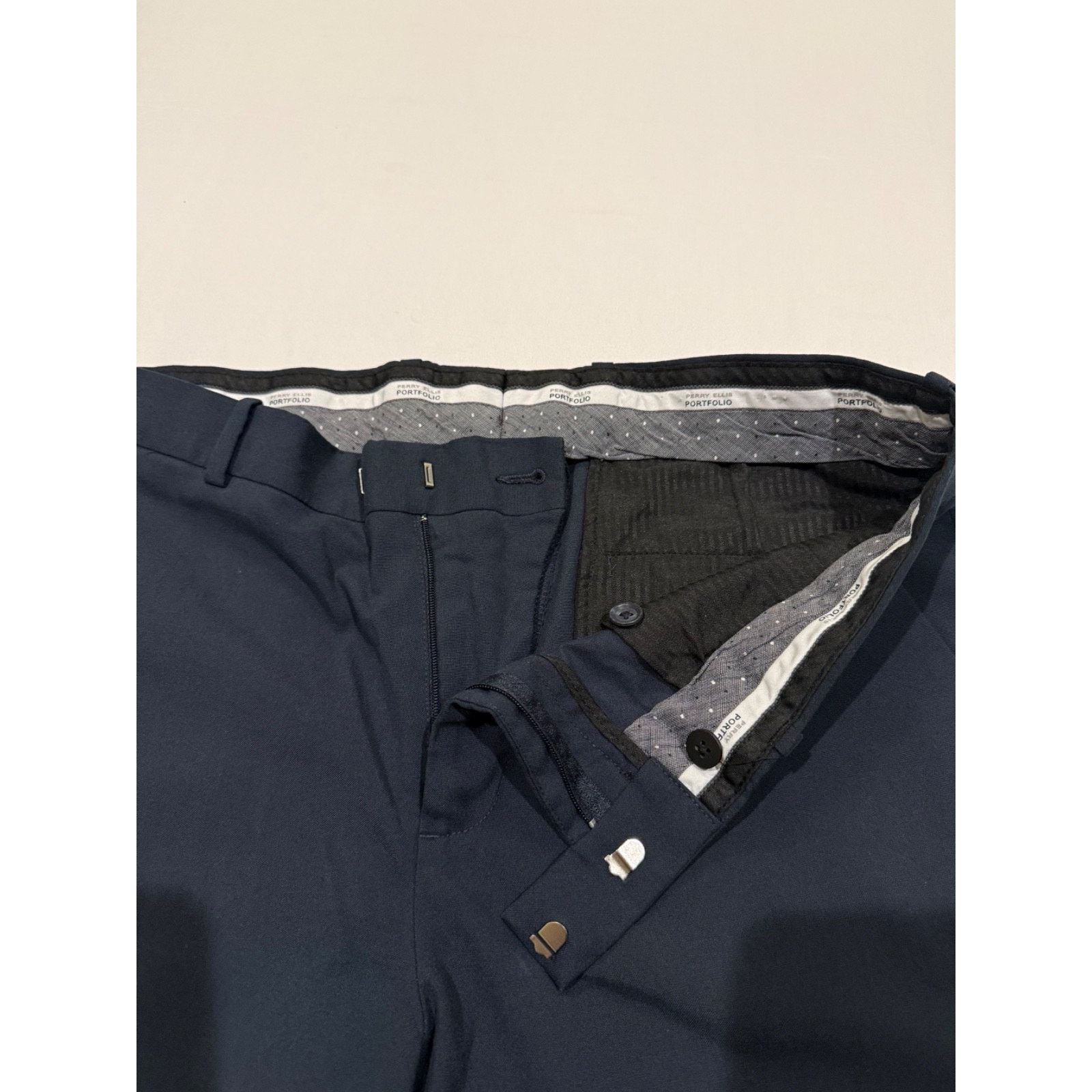 Perry Ellis Perry Ellis Men's Navy Very Slim Fit Dress Pants 34x34 Size US 34 / EU 50 - 6 Thumbnail