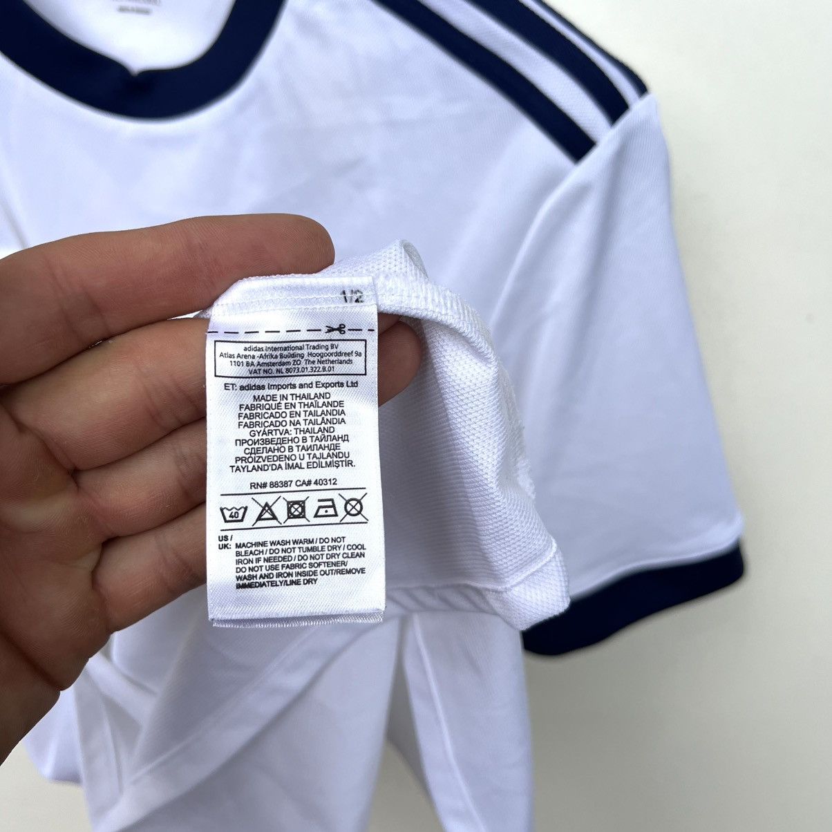 Adidas MIDDLESBROUGH soccer JERSEY FOOTBALL SHIRT 2017 2018 ADIDAS Size US L / EU 52-54 / 3 - 8 Thumbnail