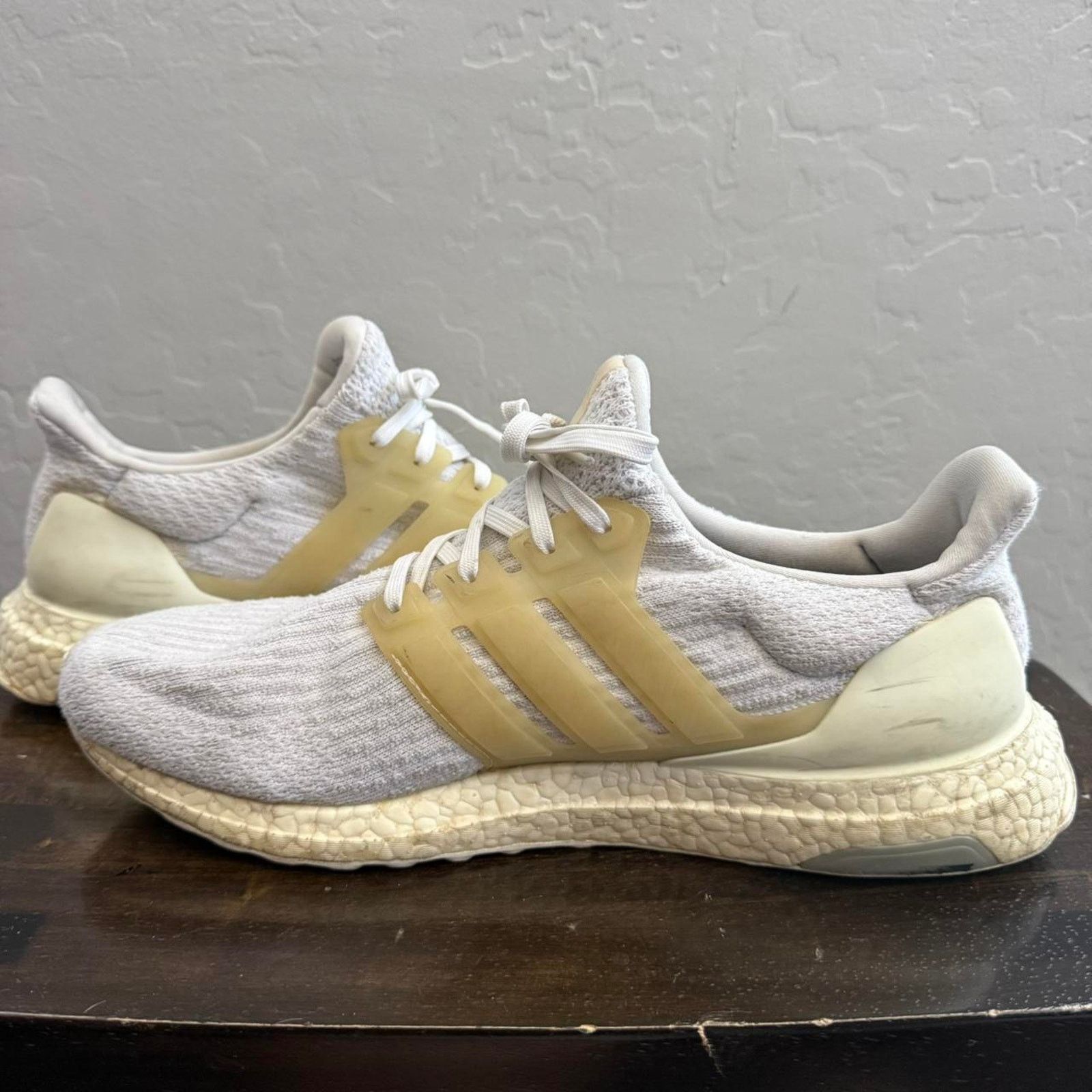 Adidas Adidas Ultraboost All White Size 11 Mens Size US 11 / EU 44 - 2 Thumbnail