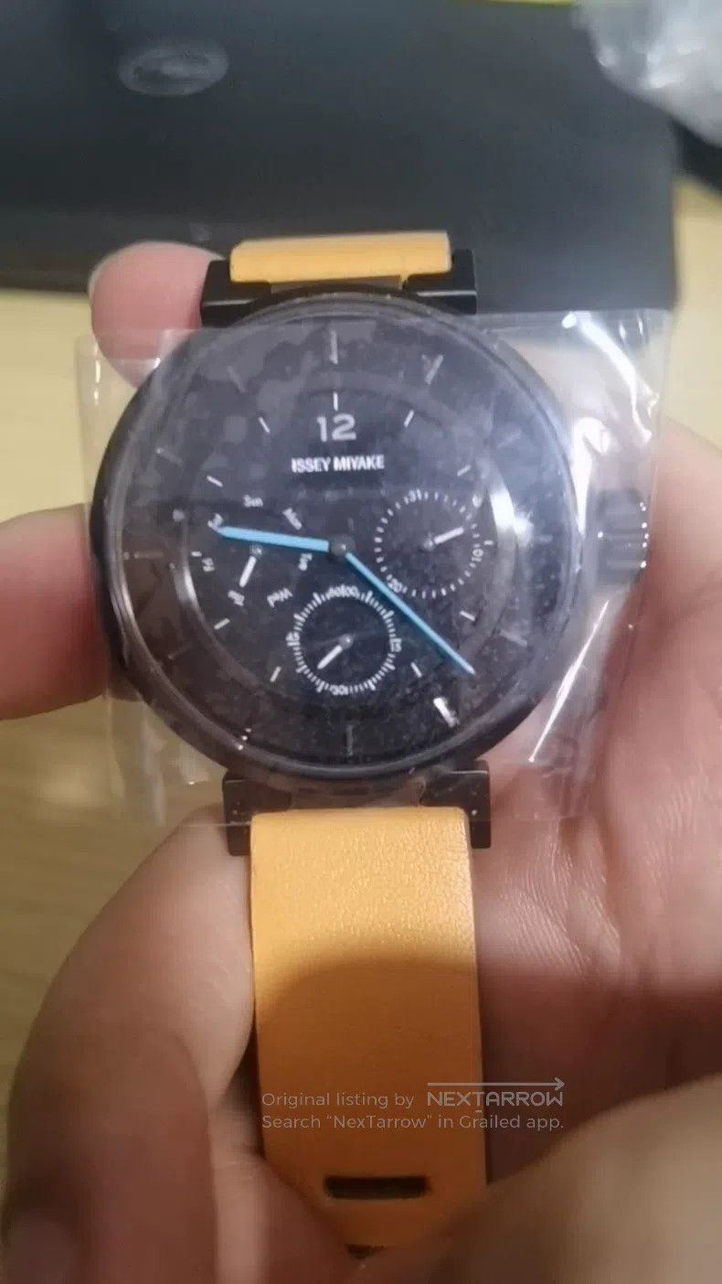 Issey Miyake Issey Miyake Watch with Black Dial and Orange Leather Stra Size ONE SIZE - 1 Thumbnail