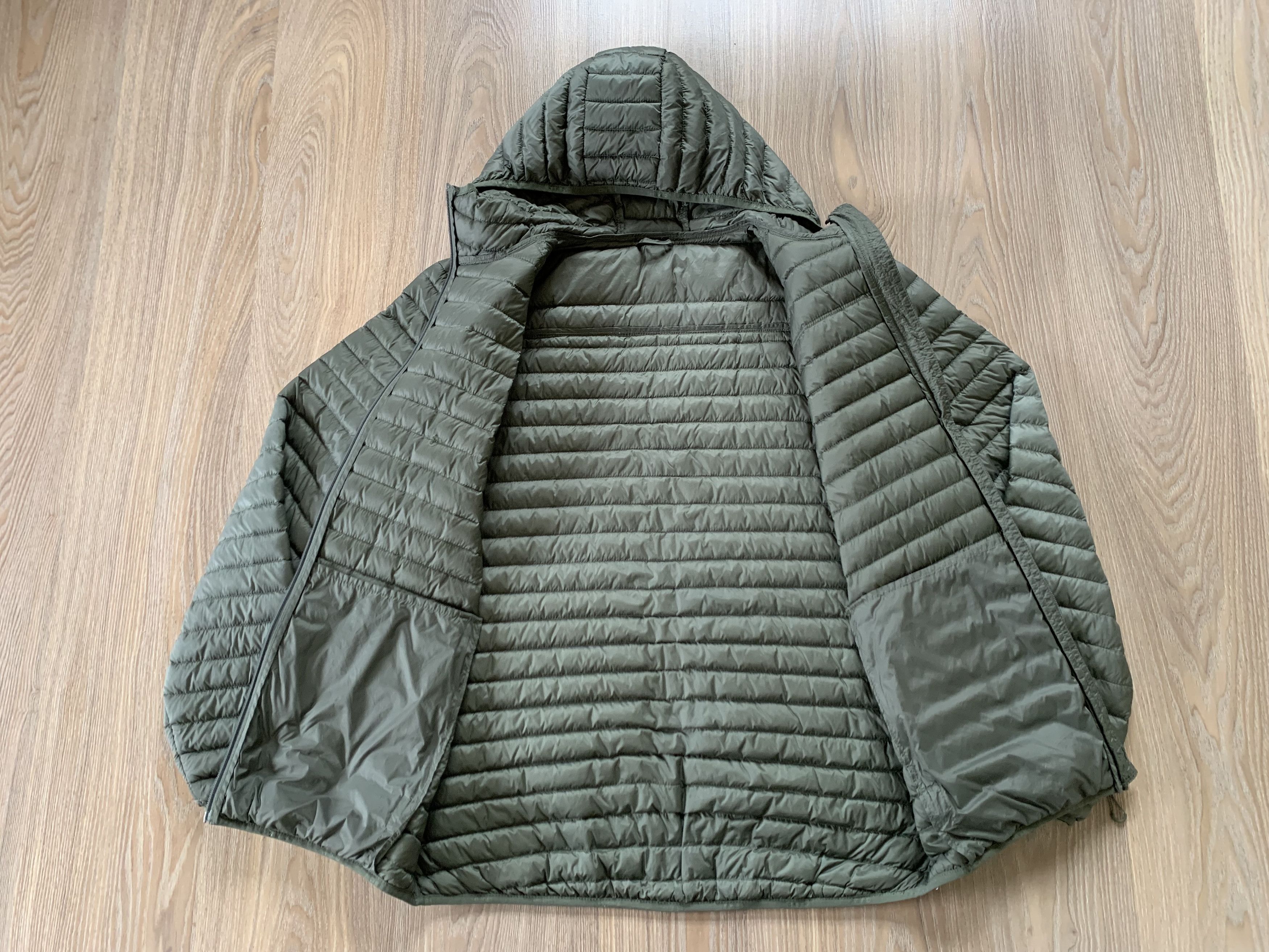Other Head Light Khaki Down Jacket Size US L / EU 52-54 / 3 - 4 Thumbnail