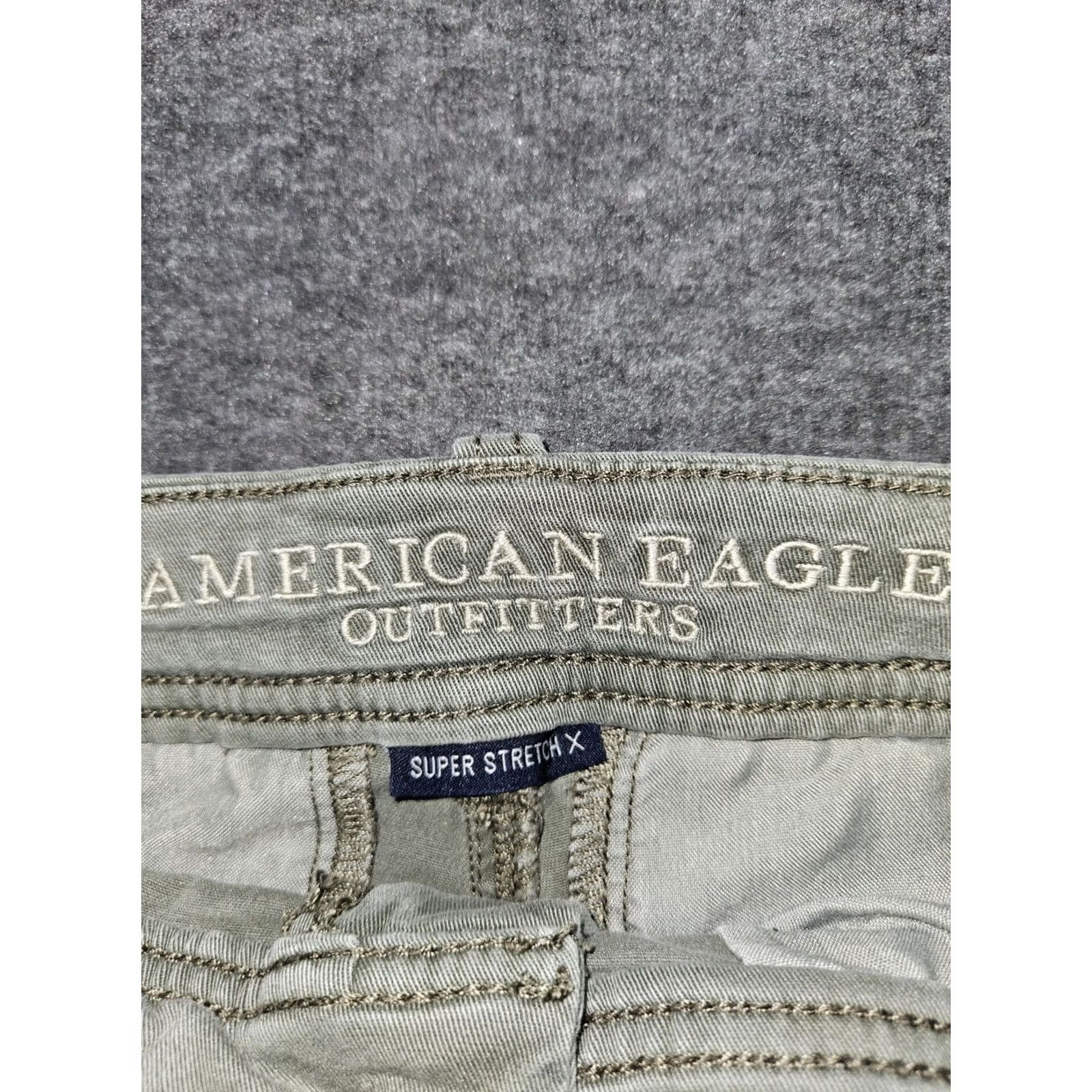 American Eagle Outfitters American Eagler Women's 0 Super Stretch Olive Green Midi Shorts Casual Preppy Size 25" / US 0 / IT 36 - 2 Thumbnail