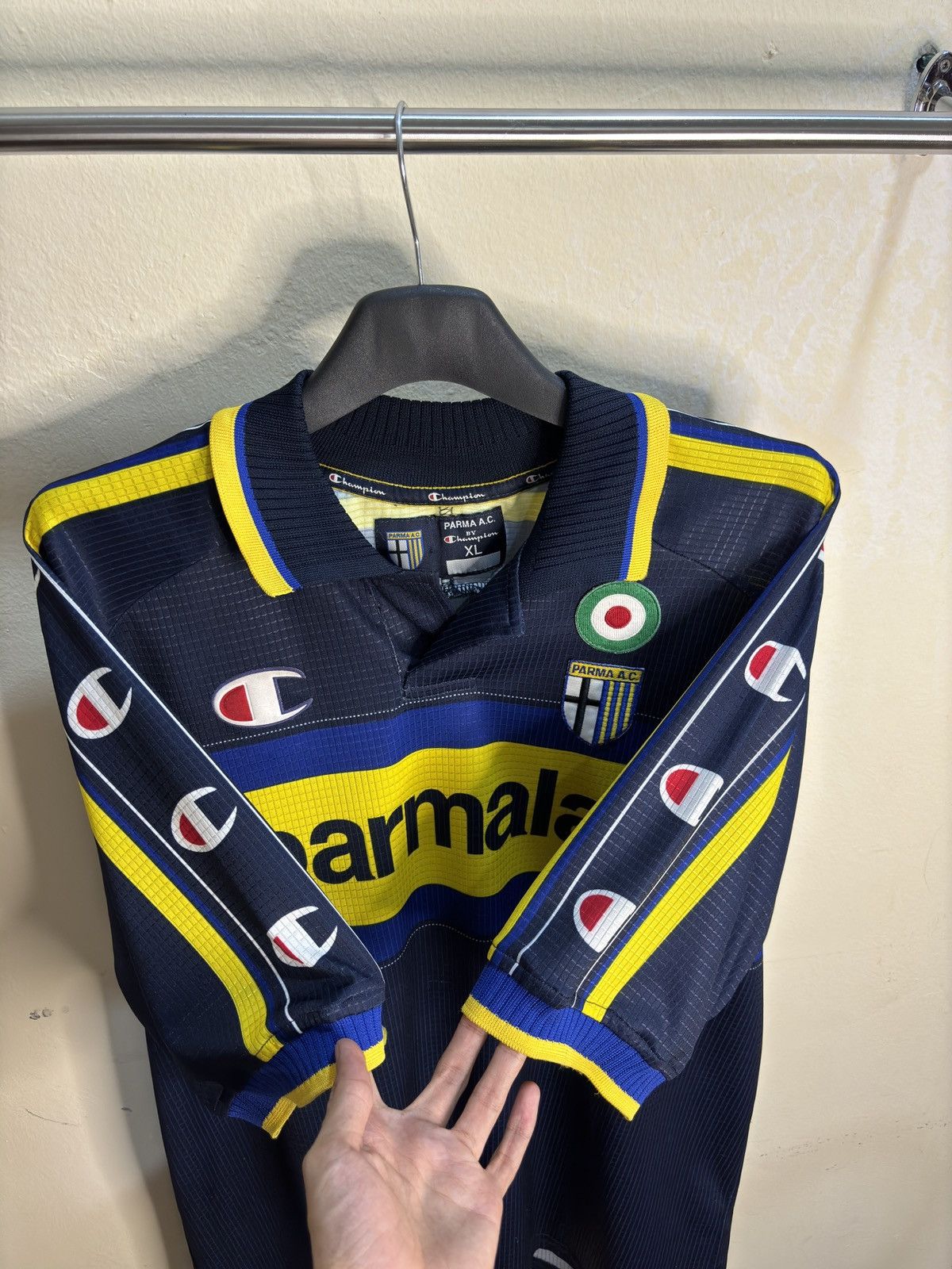 Champion × Vintage Vintage Parma 99/00 Third Jersey Size US XL / EU 56 / 4 - 4 Thumbnail