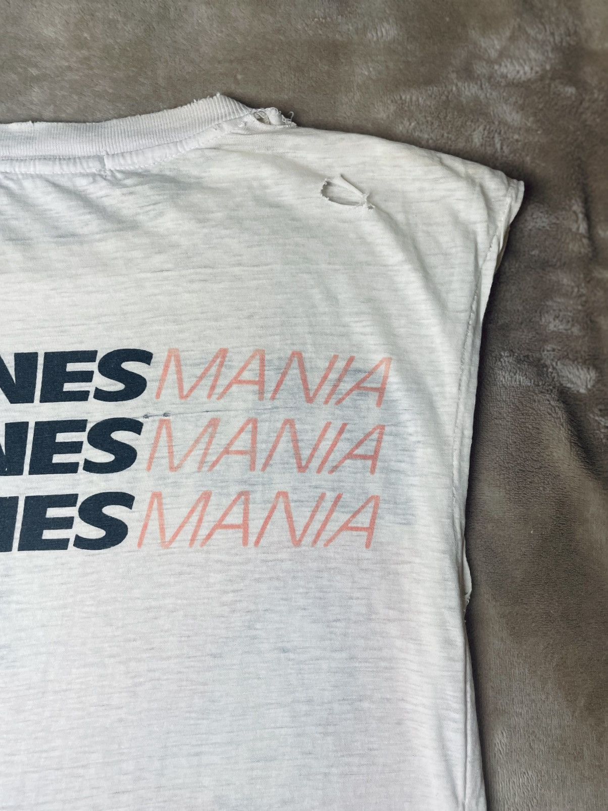 Other Ramones Vintage T-Shirt „Ramones Mania / I Wanna Be Well“ Size US S / EU 44-46 / 1 - 13 Thumbnail