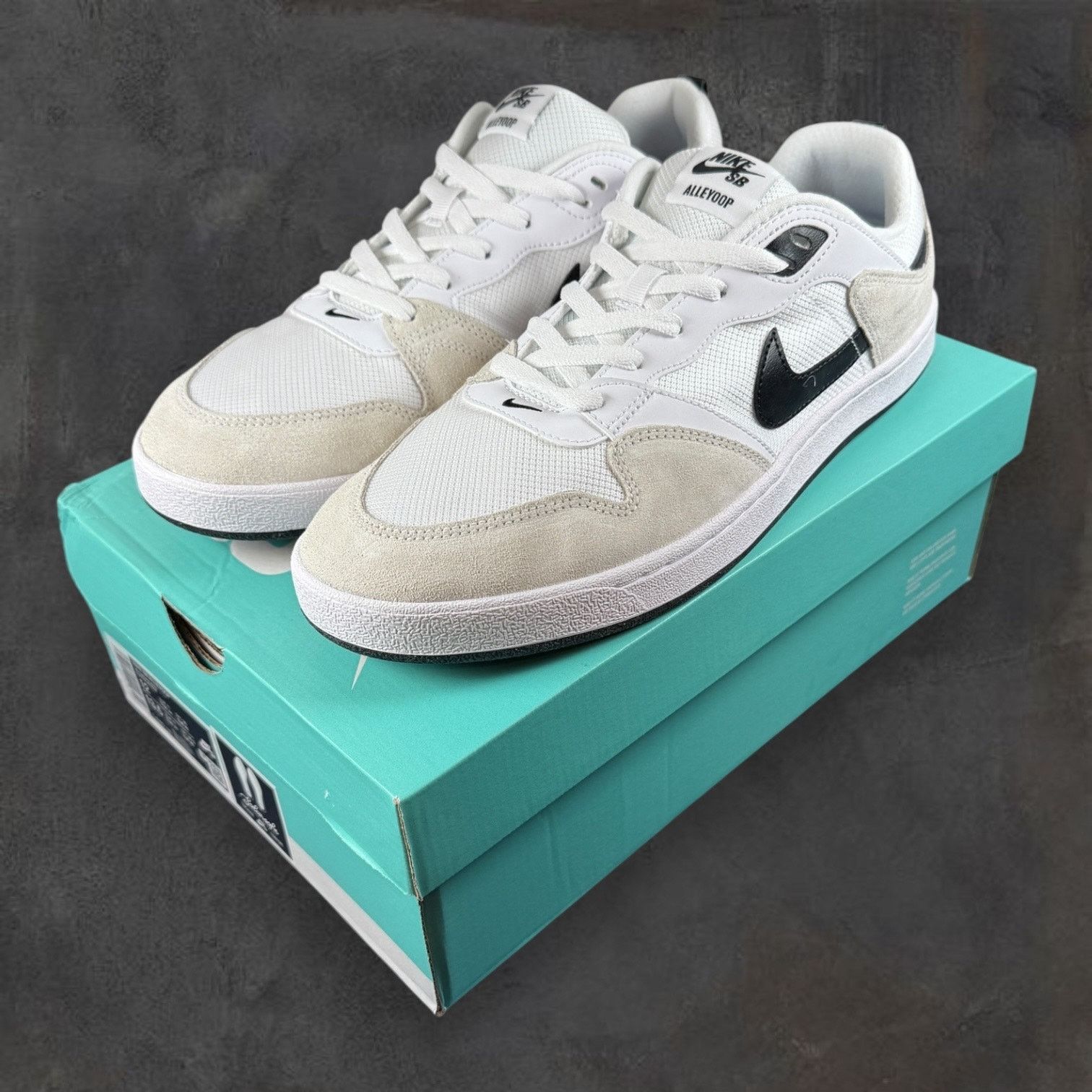 Nike Nike SB Alleyoop White/Black Size 12 CJ0882-100 NIB Size US 12 / EU 45 - 3 Thumbnail