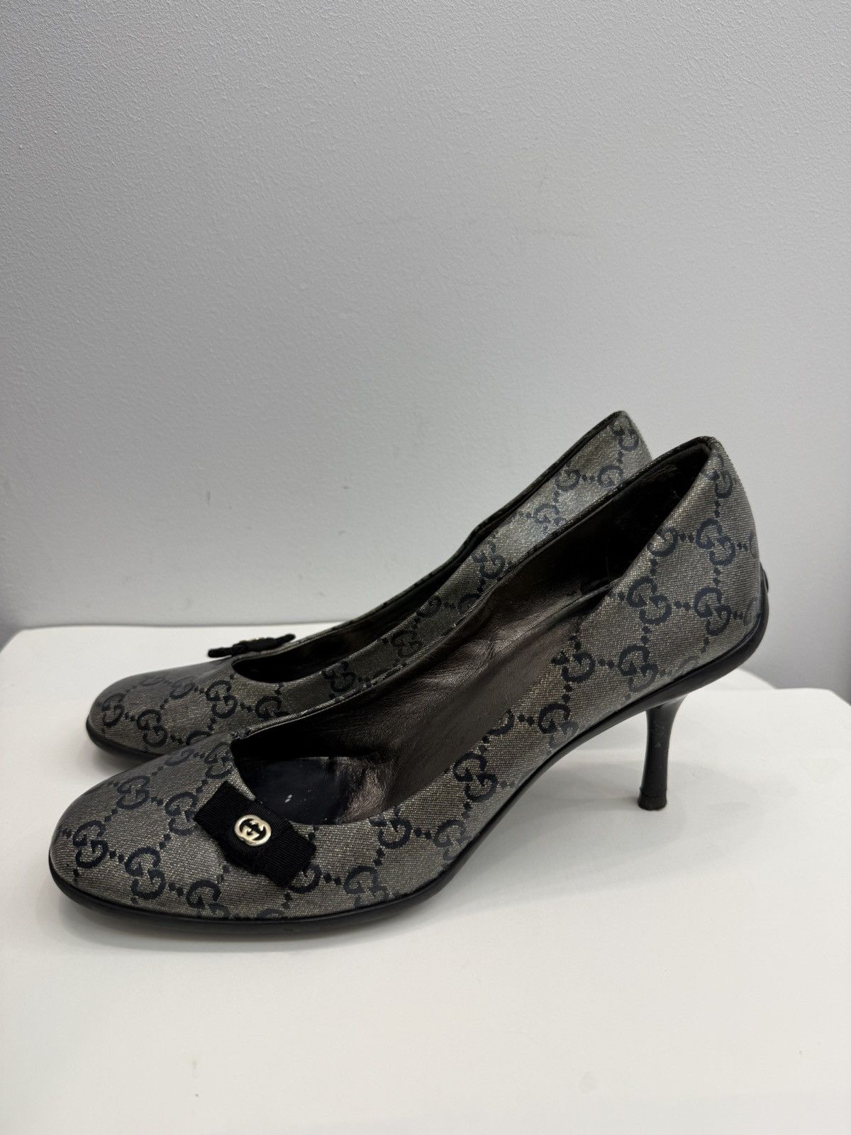 Gucci Gucci Monogram Gray Heels Size US 7.5 / IT 37.5 - 1 Thumbnail