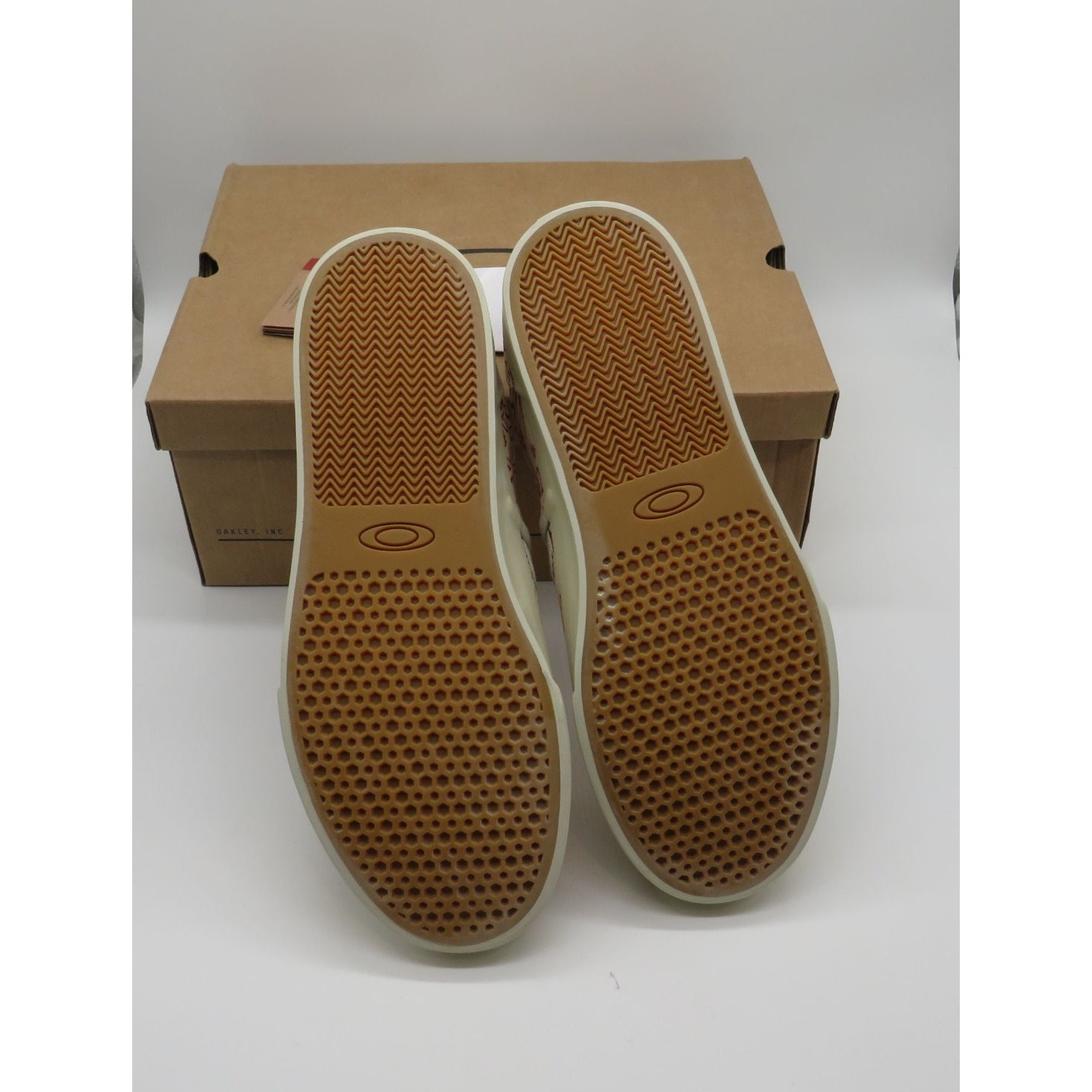 Oakley Oakley Slip-On Shoes Red Palm Tree Print Canvas Upper Casual Size US 11 / EU 44 - 6 Thumbnail