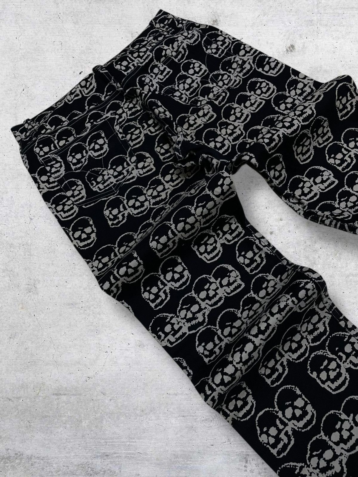 Hysteric Glamour VINTAGE HYSTERIC GLAMOUR FULLPRINT SKULL ICONIC PUNK PANT Size US 28 / EU 44 - 14 Thumbnail