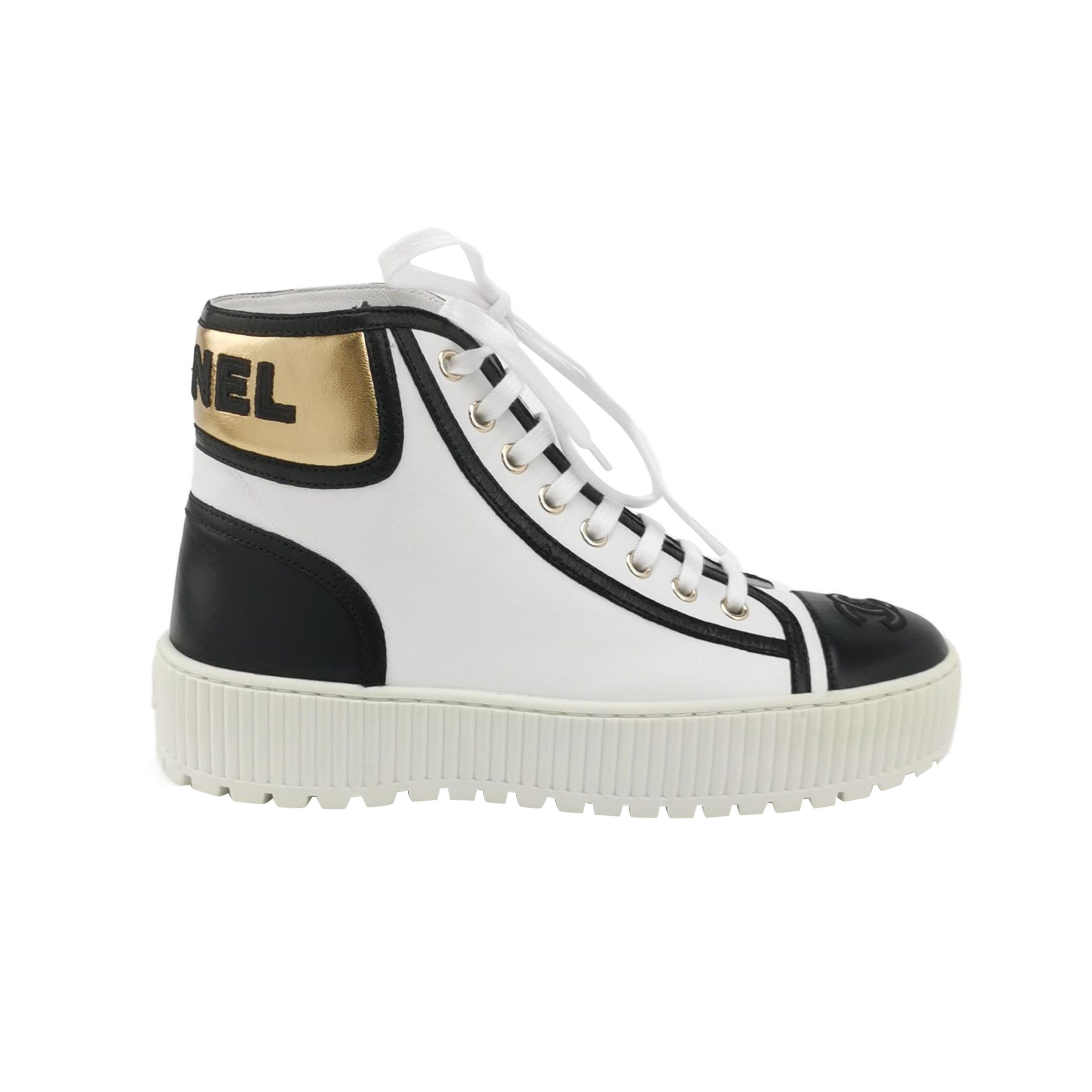 Chanel Chanel Women 6 Lowtop Sneakers Size US 6 / IT 36 - 1 Thumbnail