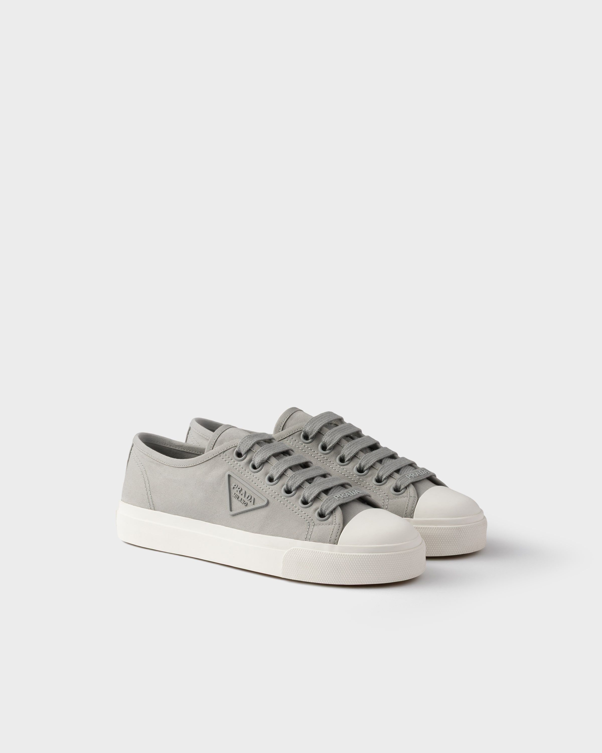 o1la1rc1a0925 Gabardine Sneakers in Grey/White
