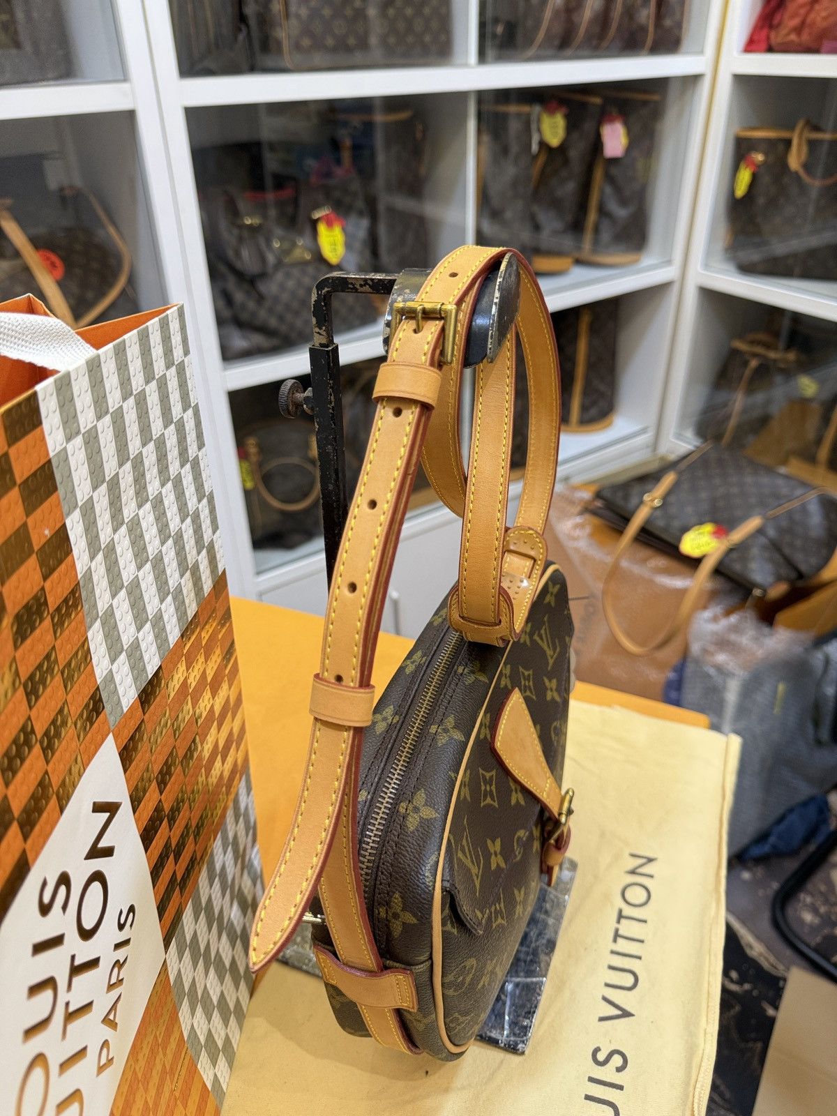 Louis Vuitton LOUIS VUITTON JUENE FILLE MM -SS2027 Size ONE SIZE - 2 Thumbnail