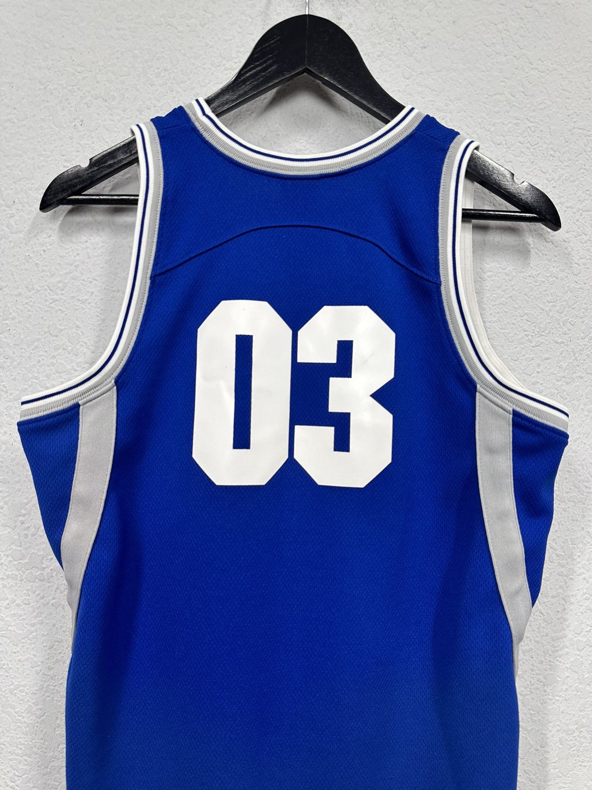 Nike Vintage Nike Jersey Basketball JAMES T-Shirt Jordan Size US M / EU 48-50 / 2 - 9 Thumbnail