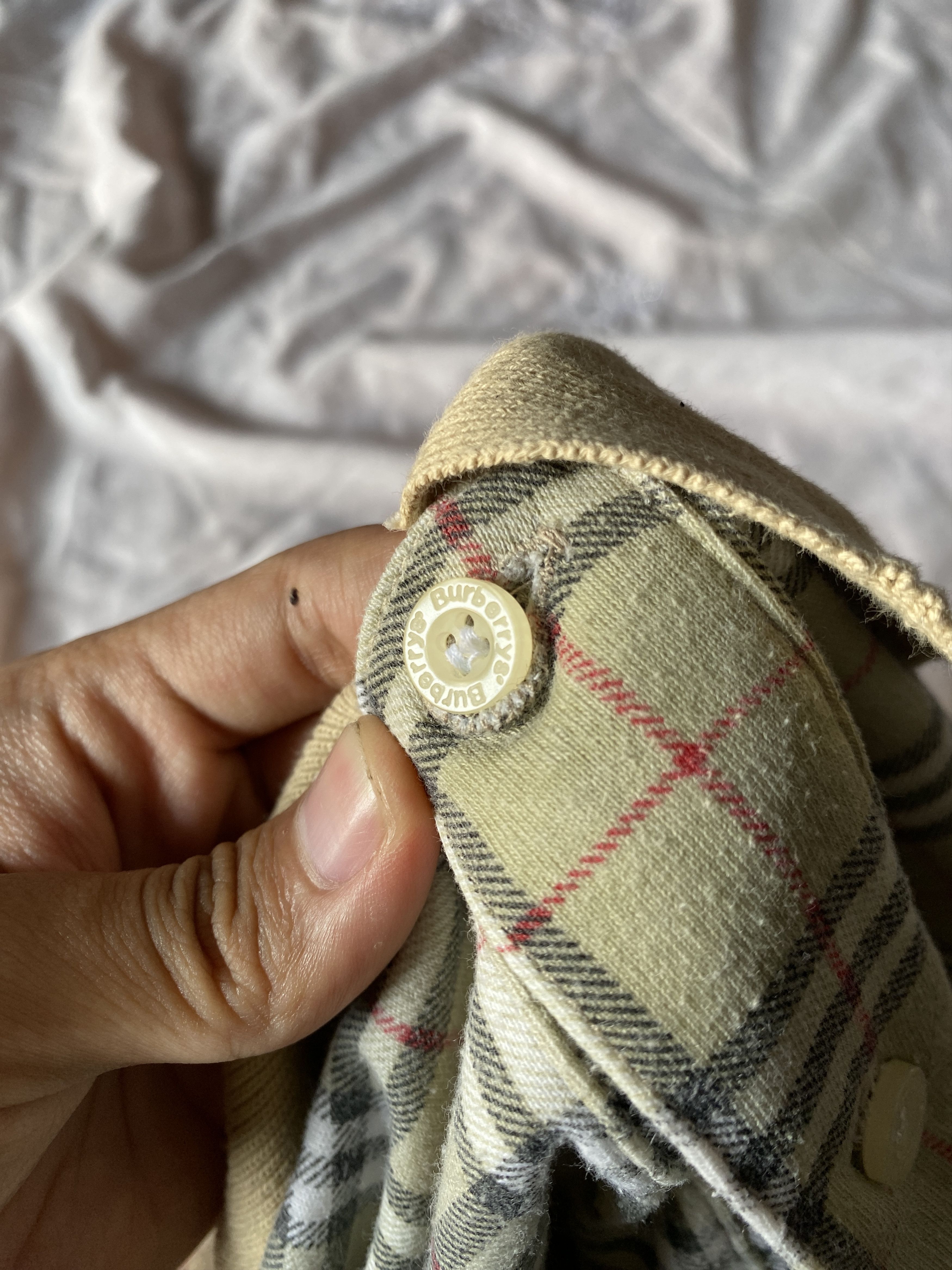 Burberry × Vintage Vintage Burberrys Poloshirt Long Sleeve Size US M / EU 48-50 / 2 - 2 Thumbnail