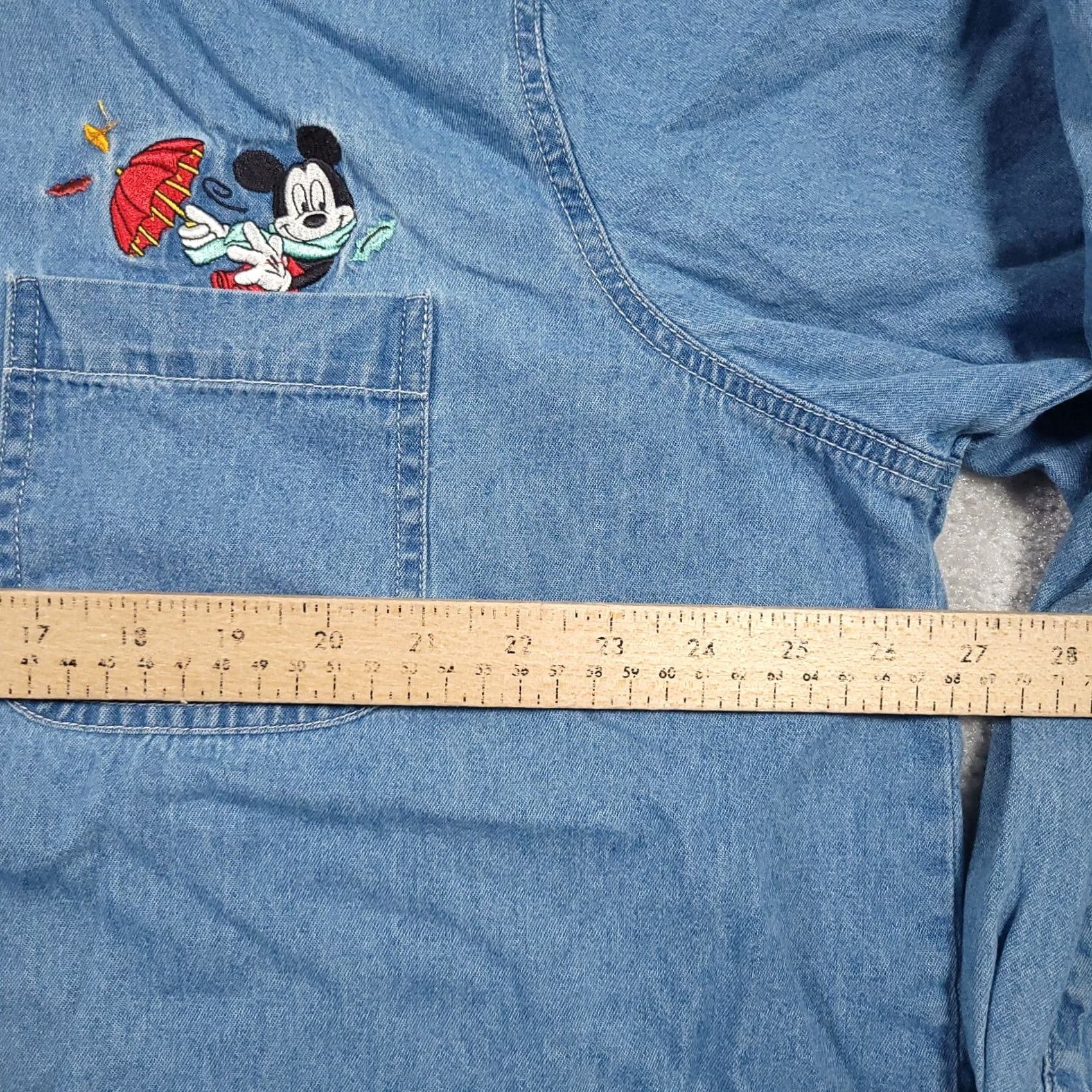 Mickey Unlimited VINTAGE Mickey Unlimited Shirt Denim Button Up Embroidered Pocket 90s Womens 24W Blue Cotton Shirt Women Menstrual? Size 4XL / US 24-26 - 6 Thumbnail
