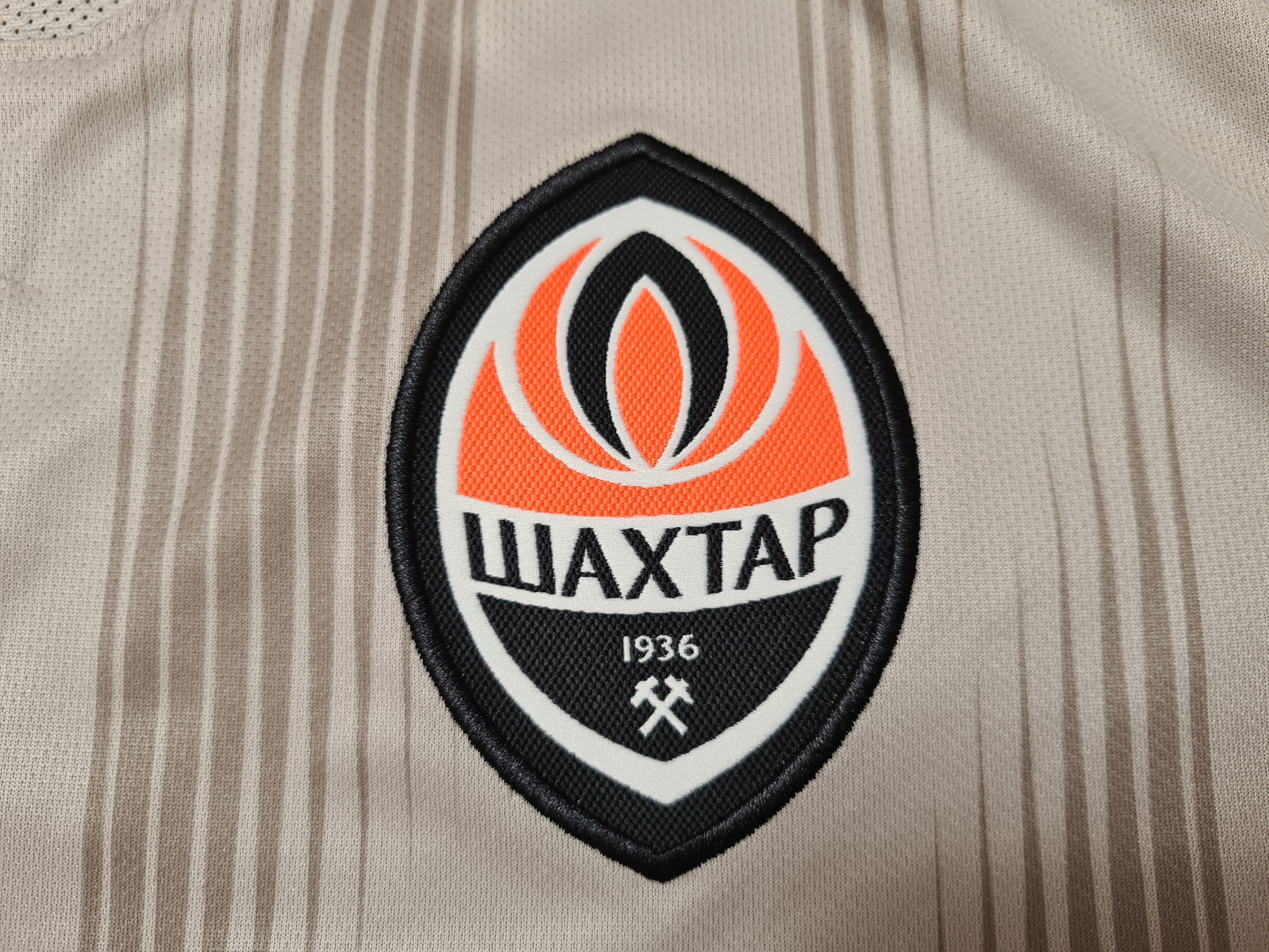 Nike SHAKHTAR DONETSK 2018 2020 MARLOS MATCH WORN FOOTBALL SHIRT Size US M / EU 48-50 / 2 - 4 Thumbnail