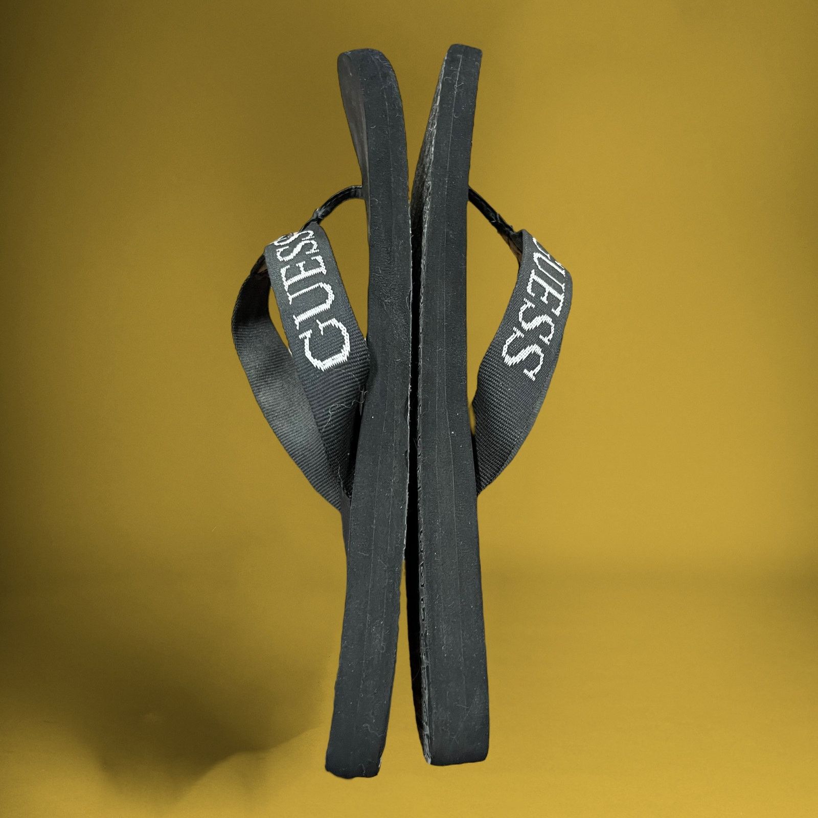 Guess Guess Flip Flops Sz 10.5-11 (11" Preppy Metal G Thongs Beach Size US 10.5 / IT 40.5 - 8 Thumbnail