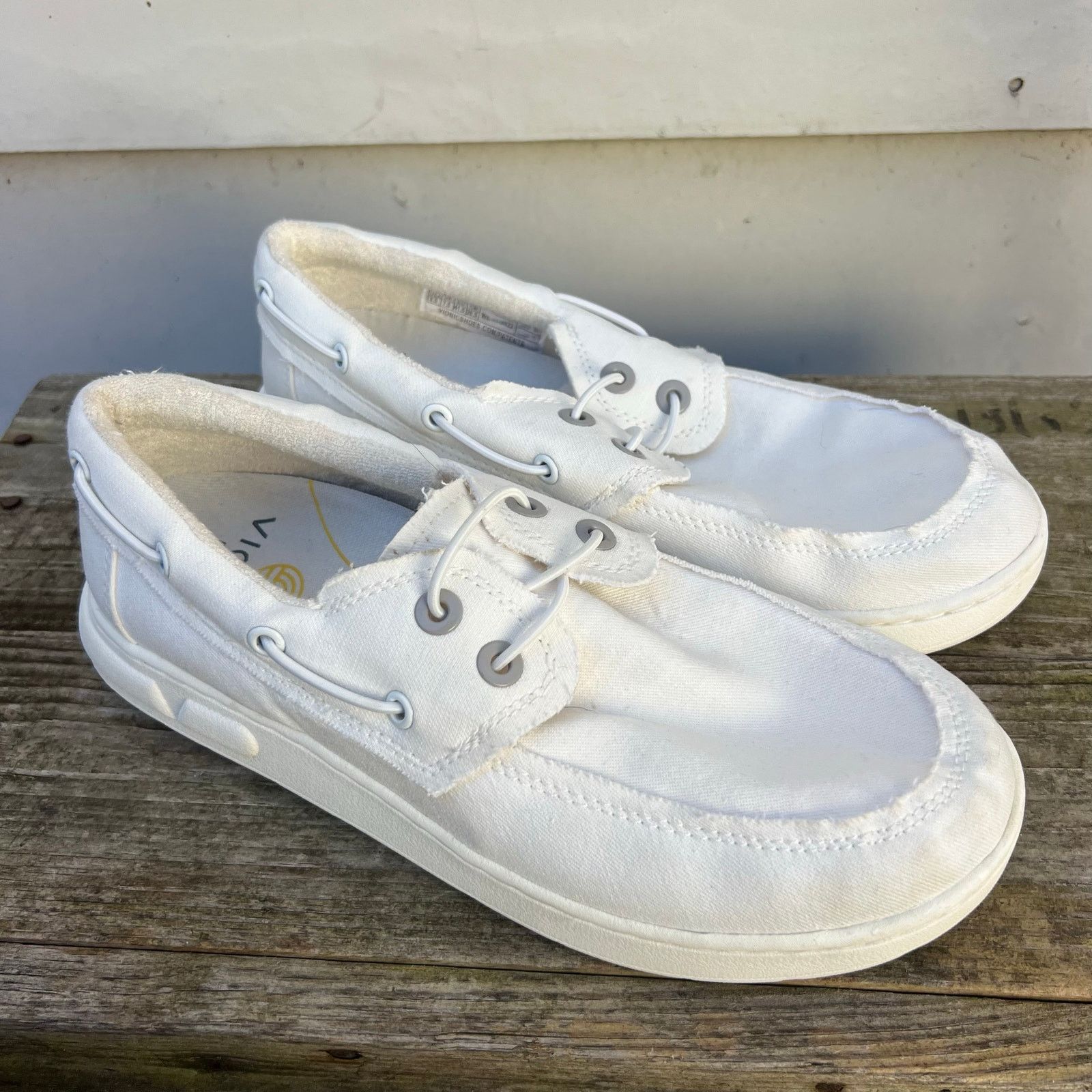 Vionic Vionic Skipper Men's Slip-On Canvas Casual Shoe White 8.5 Size US 8.5 / EU 41-42 - 1 Thumbnail