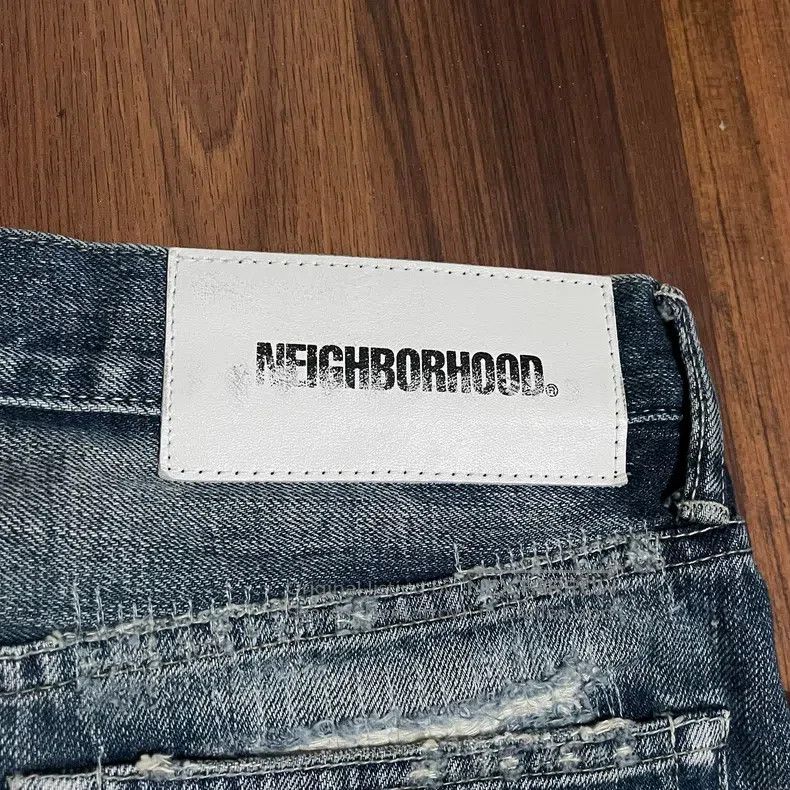 Neighborhood Neighborhood size L 21SS Scratch Patch King Denim Size US 27 - 7 Thumbnail