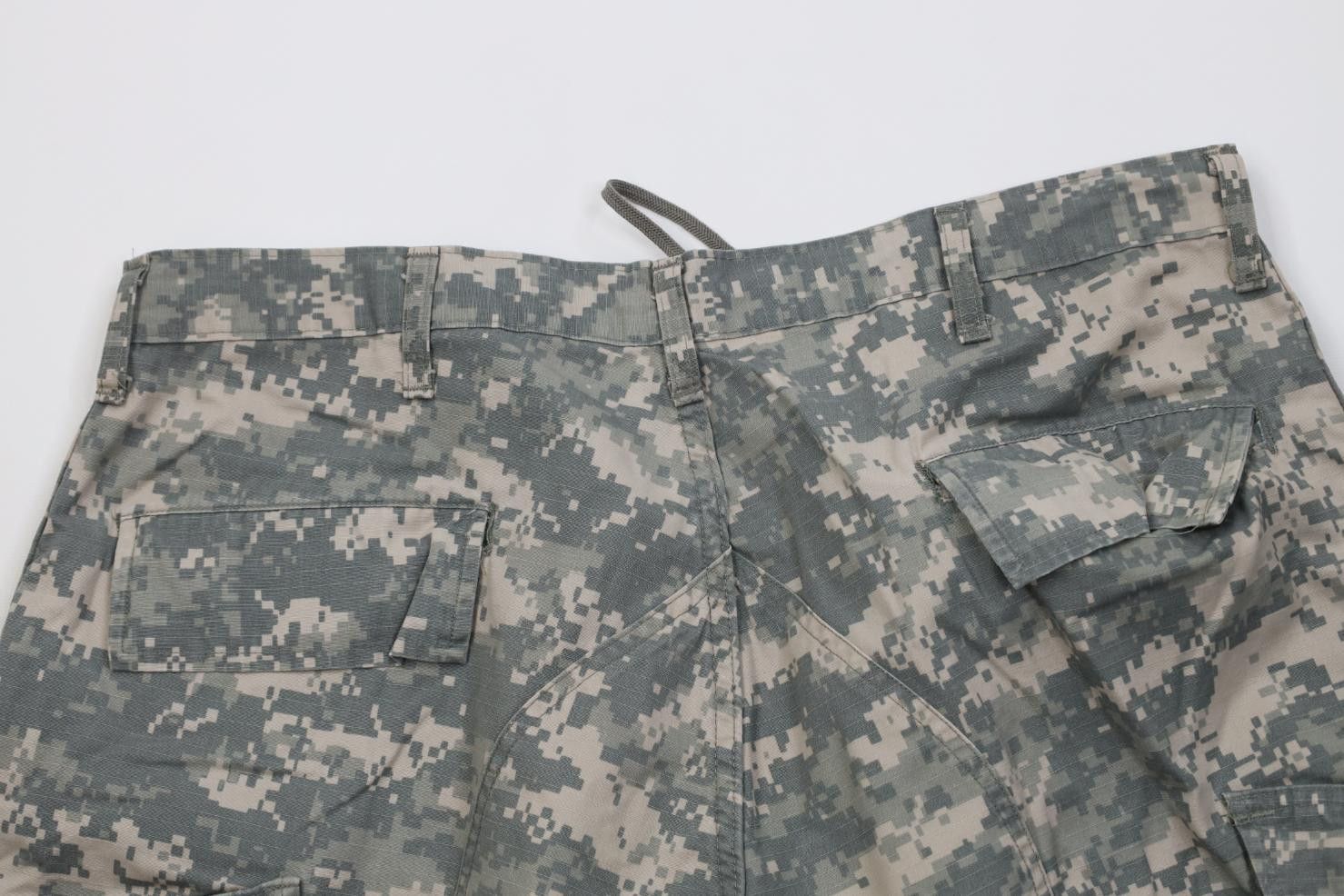 Vintage Vintage Y2K 2005 USGI Cut Off Digi Camouflage Cargo Shorts Size US 34 / EU 50 - 13 Thumbnail