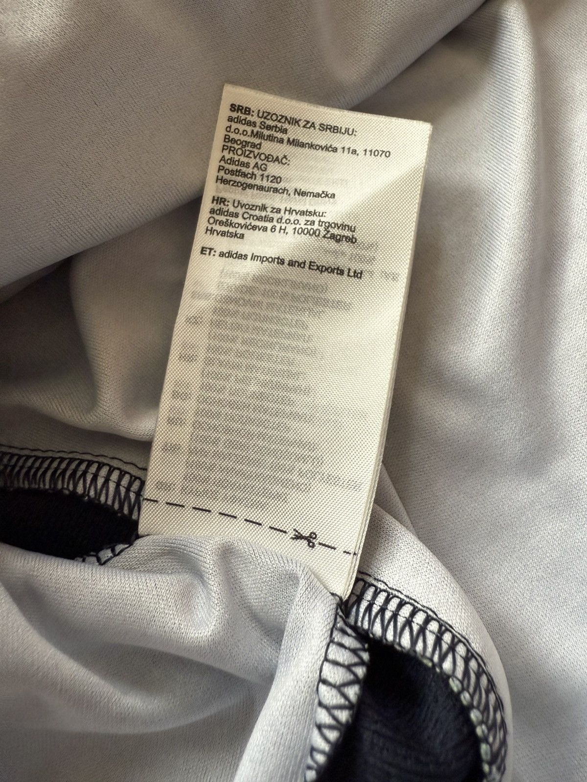 Adidas 2025/26 Real Madrid Away Jersey Size US L / EU 52-54 / 3 - 4 Thumbnail