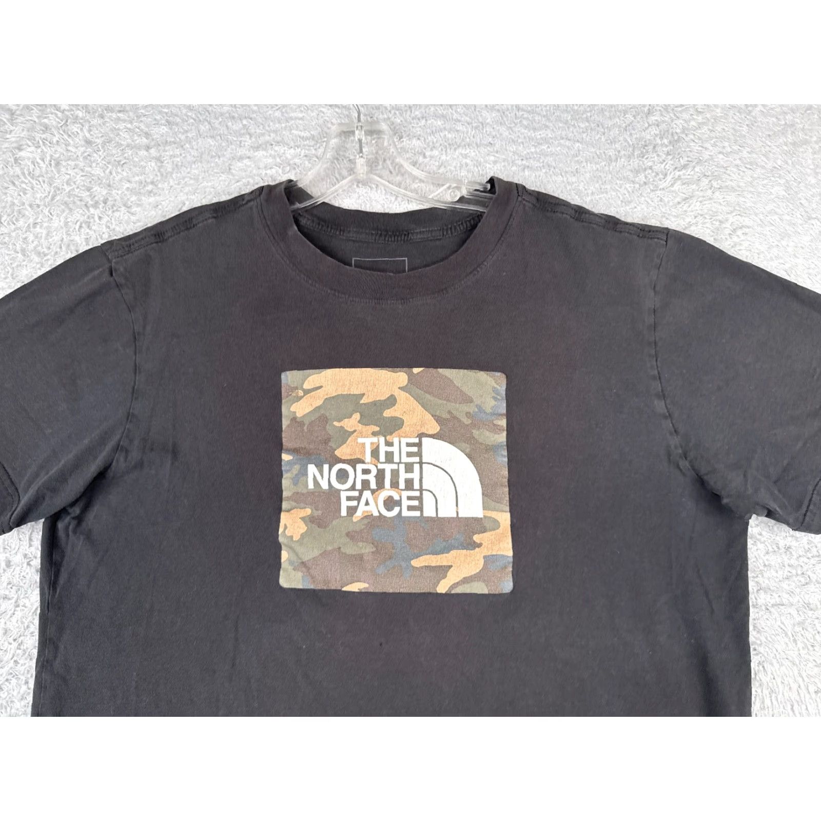The North Face The North Face Shirt Men L Black Crew Neck Logo 100% Cotton Read All Seasons Breathable Size US L / EU 52-54 / 3 - 4 Thumbnail
