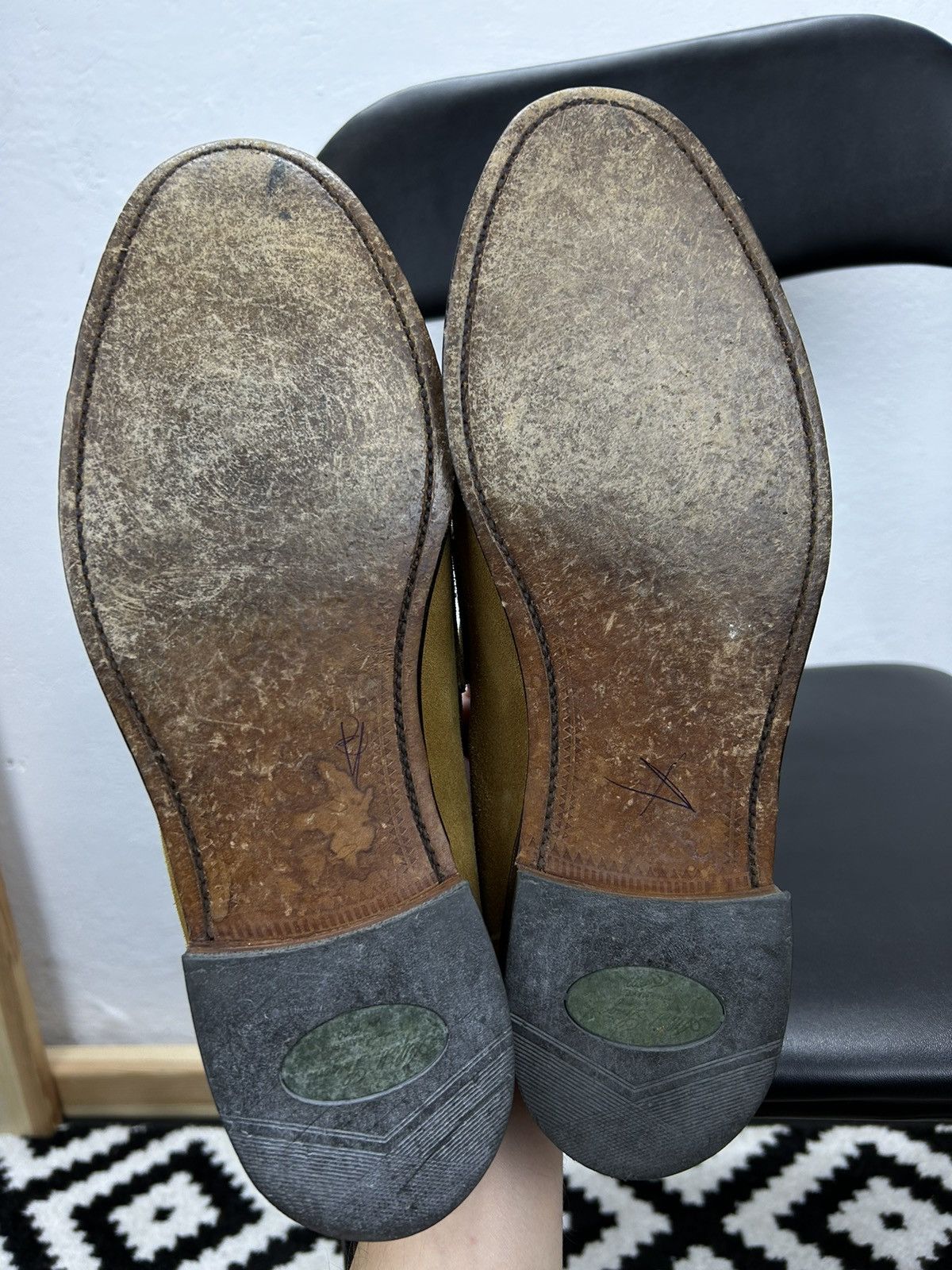 Shipton & Heneage Shipton & Heneage London suede loafers shoes Size US 11 / EU 44 - 7 Thumbnail