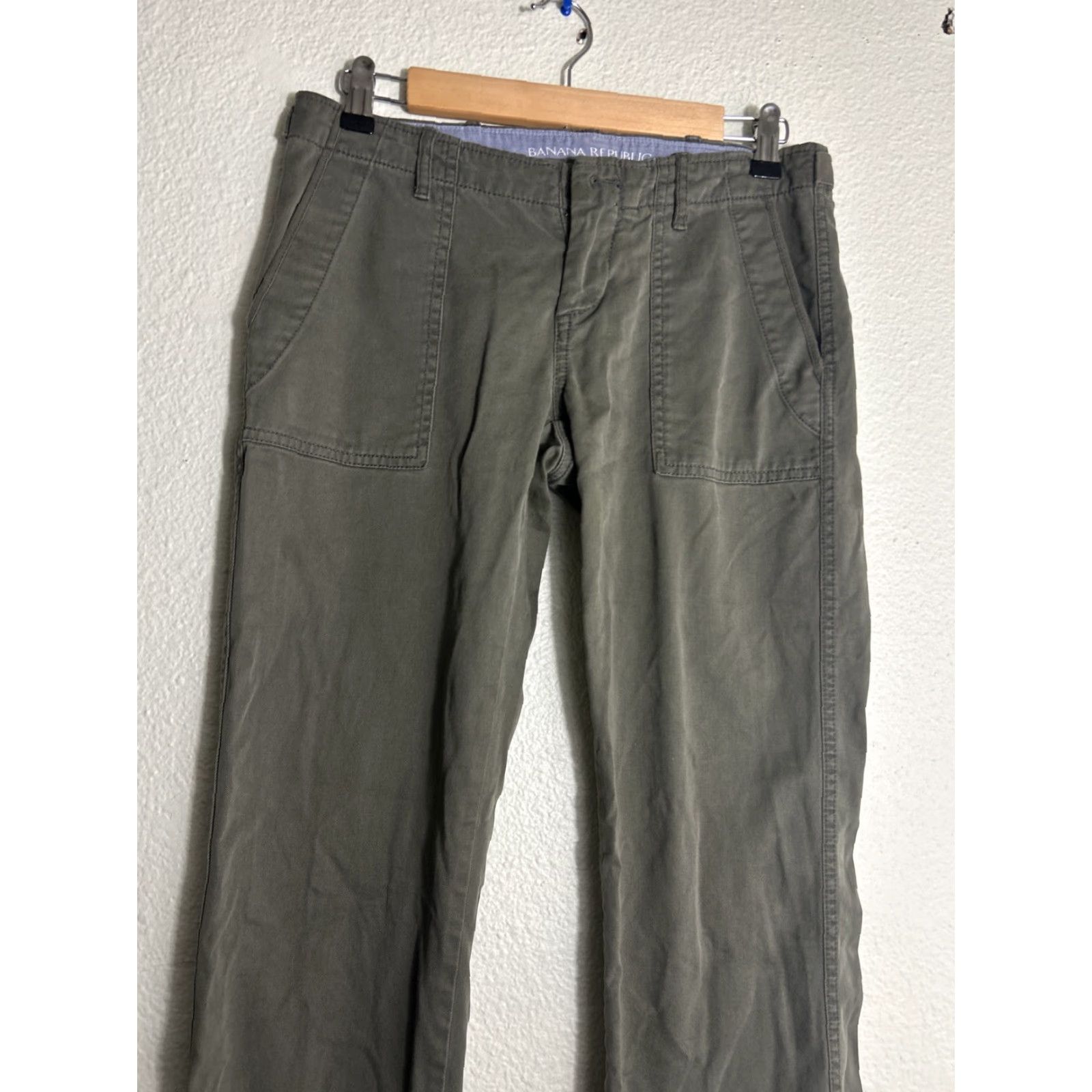 Banana Republic Banana Republic Utility Chino Pants Womens 0 Olive Green 30x31 Flaw Missing Button Back Pocket Button Flaw Size 25" / US 0 / IT 36 - 3 Thumbnail