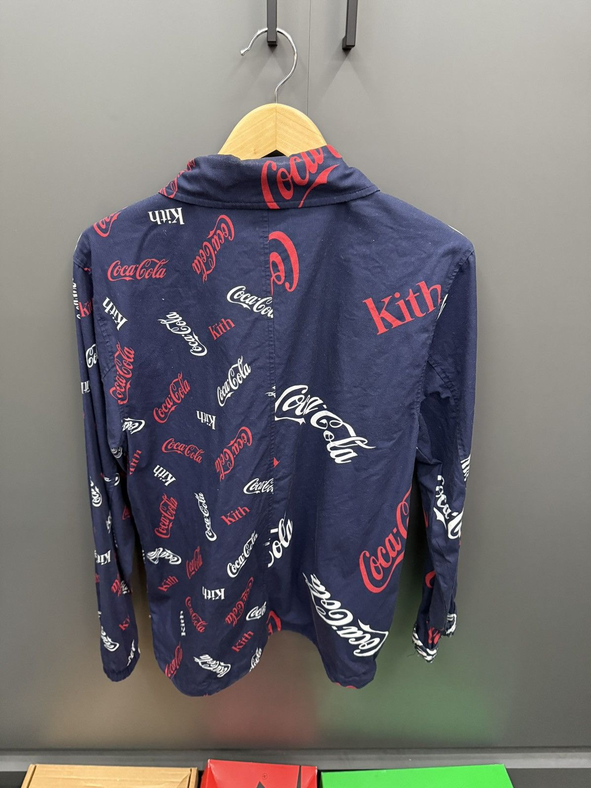 Coca Cola × Kith × Mitchell & Ness Kith x Coca Cola x Mitchell & Ness Coaches Jacket Size US M / EU 48-50 / 2 - 2 Thumbnail