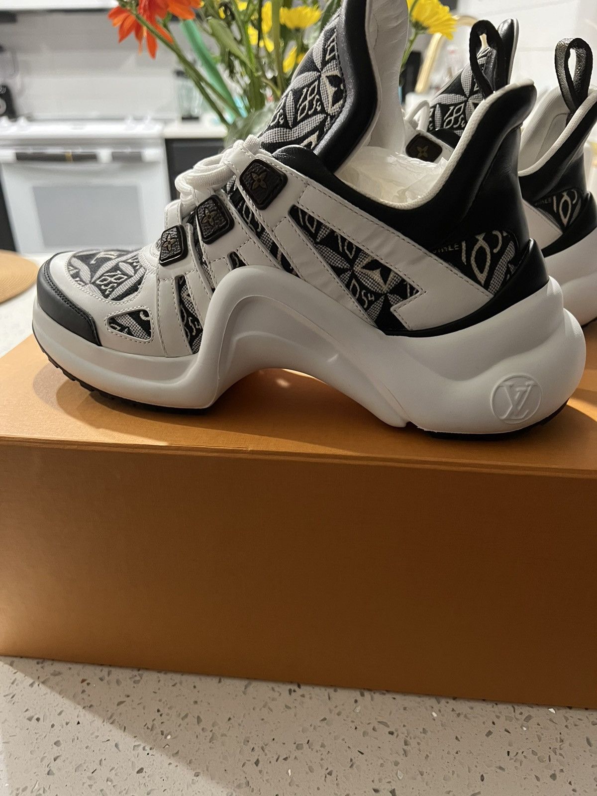 Louis Vuitton Lv Sneakers archlight Trainers Size US 7 / IT 37 - 12 Thumbnail