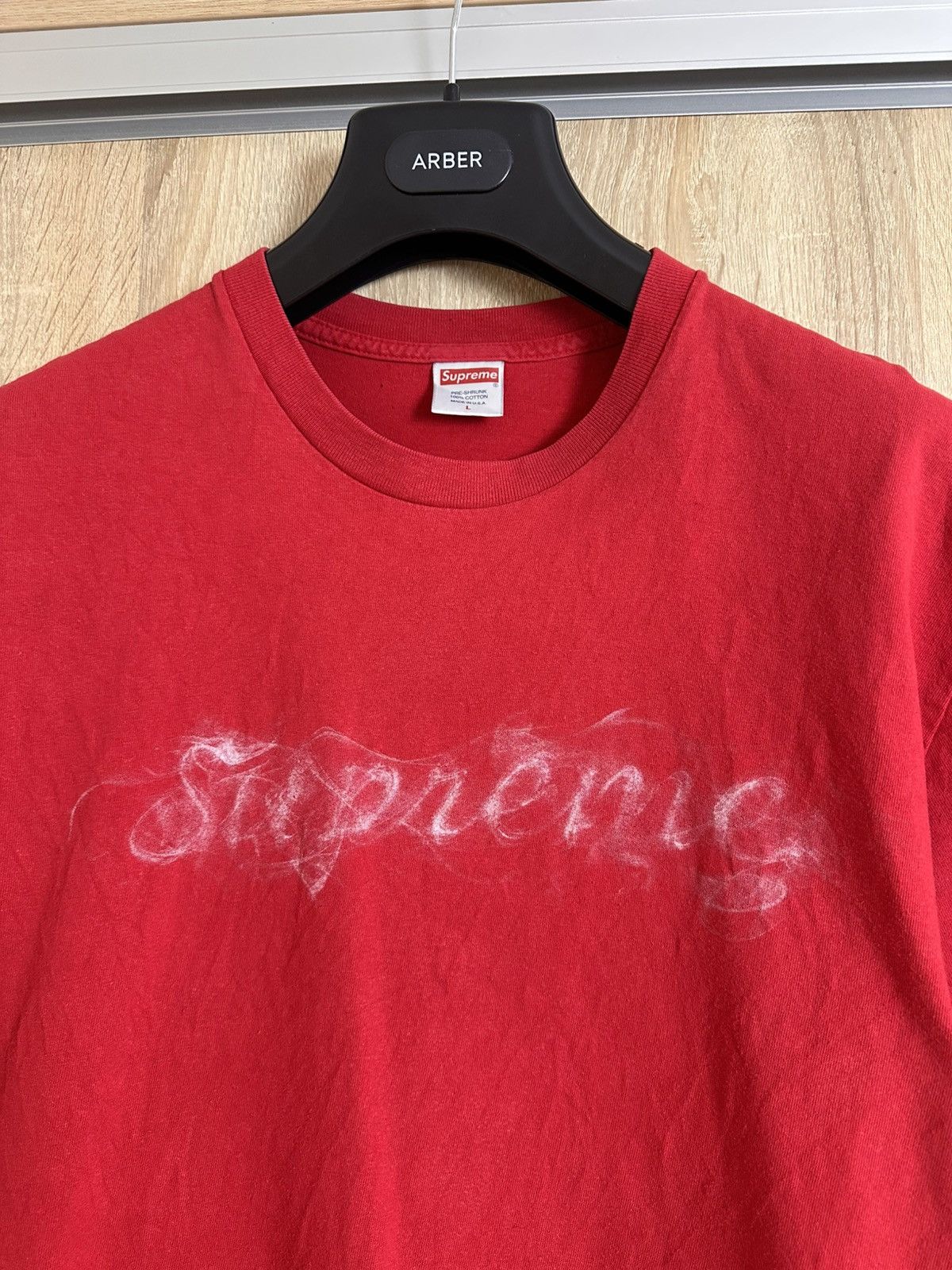Supreme 🔥 Supreme Smoke Logo Tee Magenta FW19 Box T Shirt USA Red Size US L / EU 52-54 / 3 - 1 Thumbnail