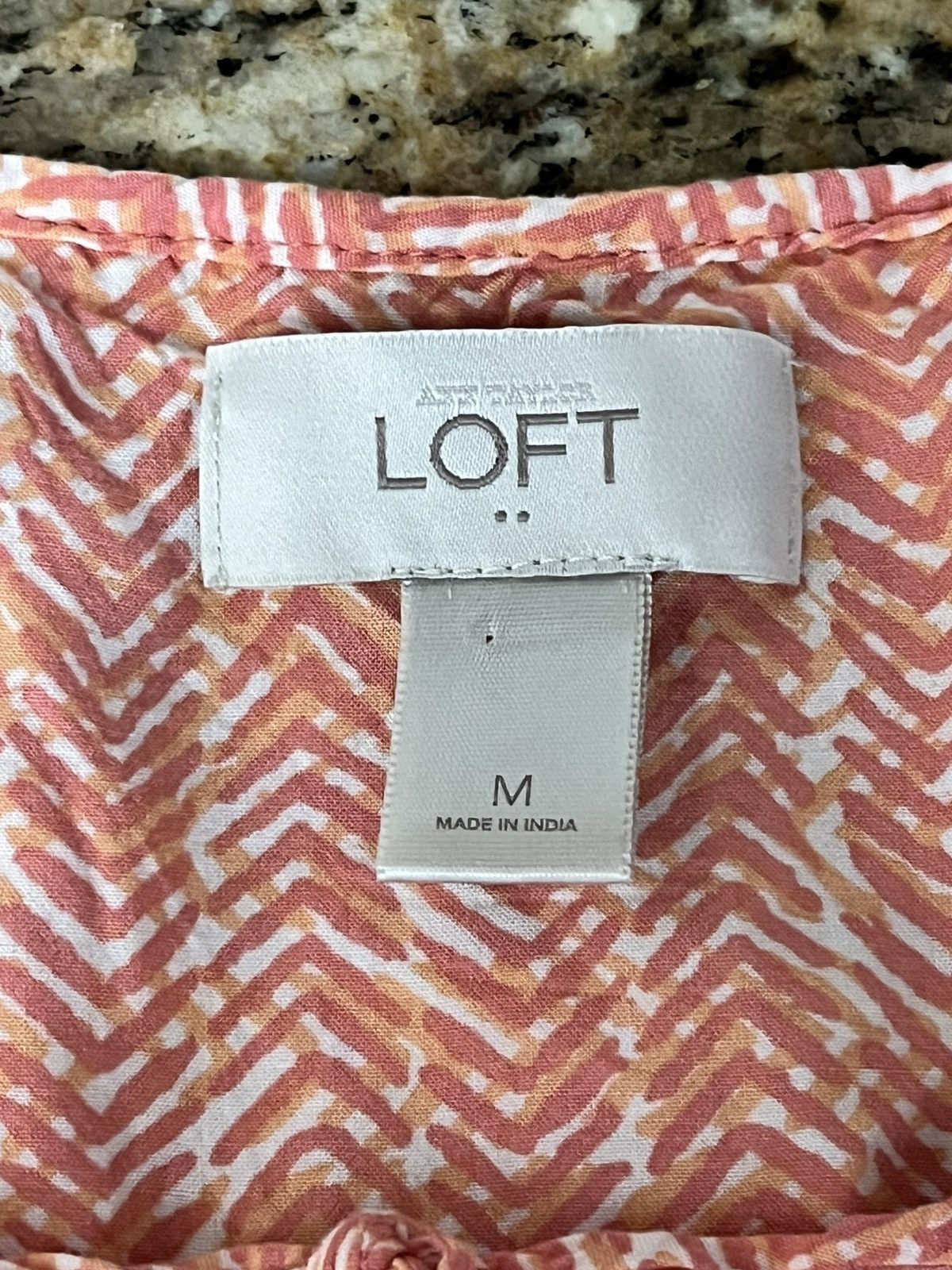 Loft Ann Taylor LOFT Coral Chevron Semi Sheer Blouson Mini M Size M / US 6-8 / IT 42-44 - 6 Thumbnail