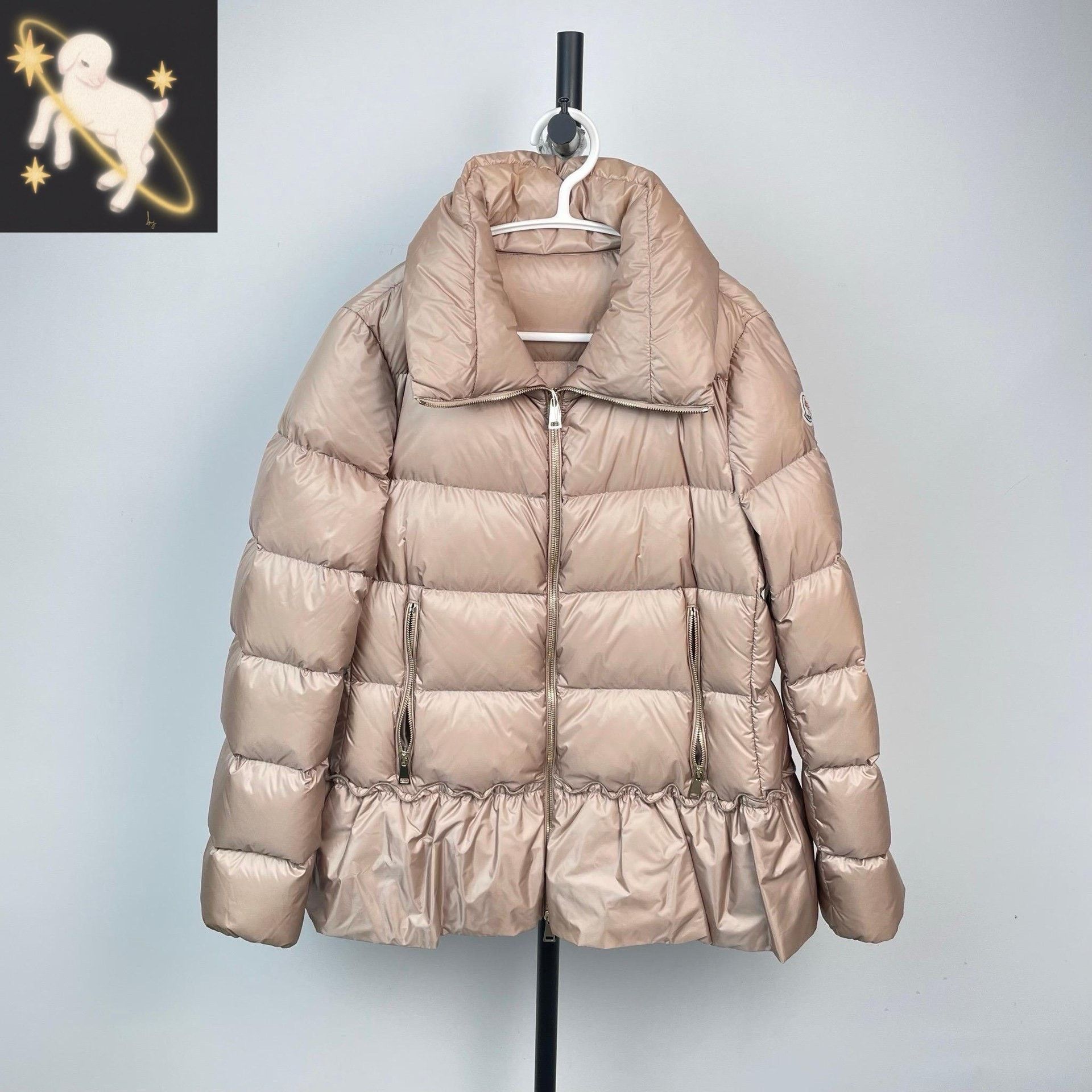 Moncler Moncler Pink Down Jacket 2XL Women Size XS / US 0-2 / IT 36-38 - 1 Thumbnail
