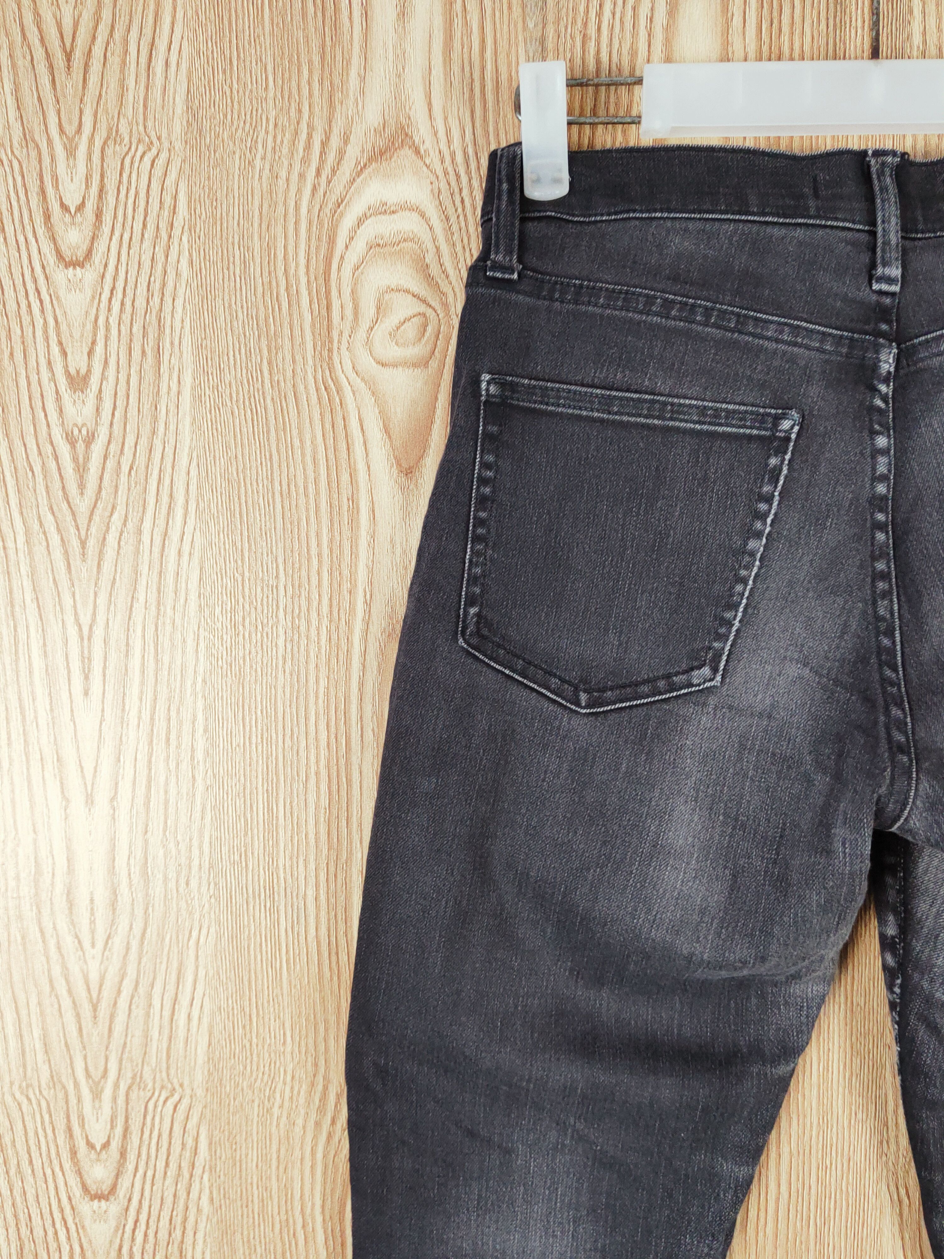 Japanese Brand Uniqlo Black Distressed Ripped Jeans #W231 Size 26" / US 2 / IT 38 - 8 Thumbnail
