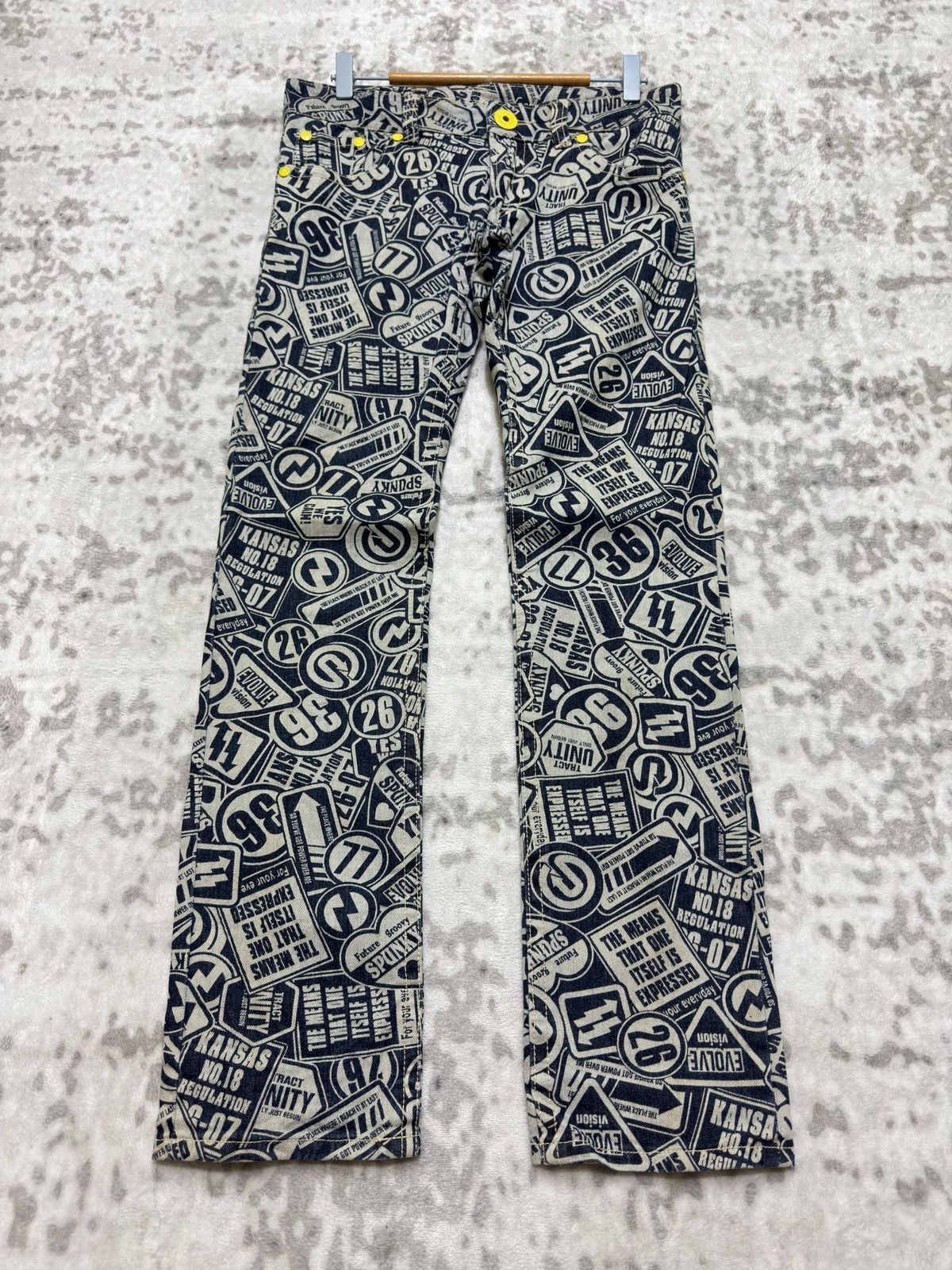 Japanese Brand Vintage Original Jeans All Over Print Low Rise Denim Jeans Size US 29 - 1 Thumbnail