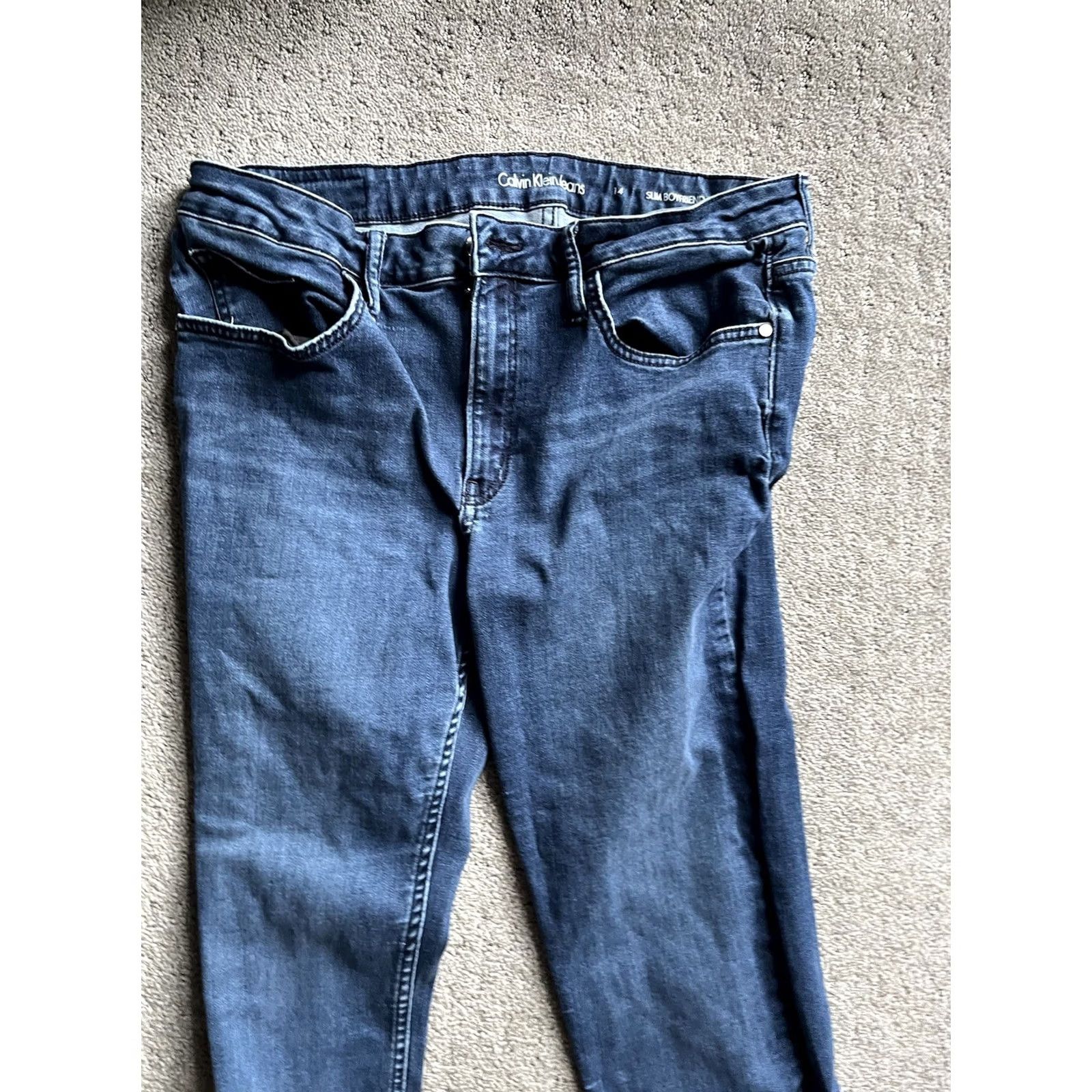 Calvin Klein Calvin Klein Jeans Women's Size 14 Slim Boyfriend medium wash Raw Hem Size 36" / US 14 / IT 50 - 2 Thumbnail