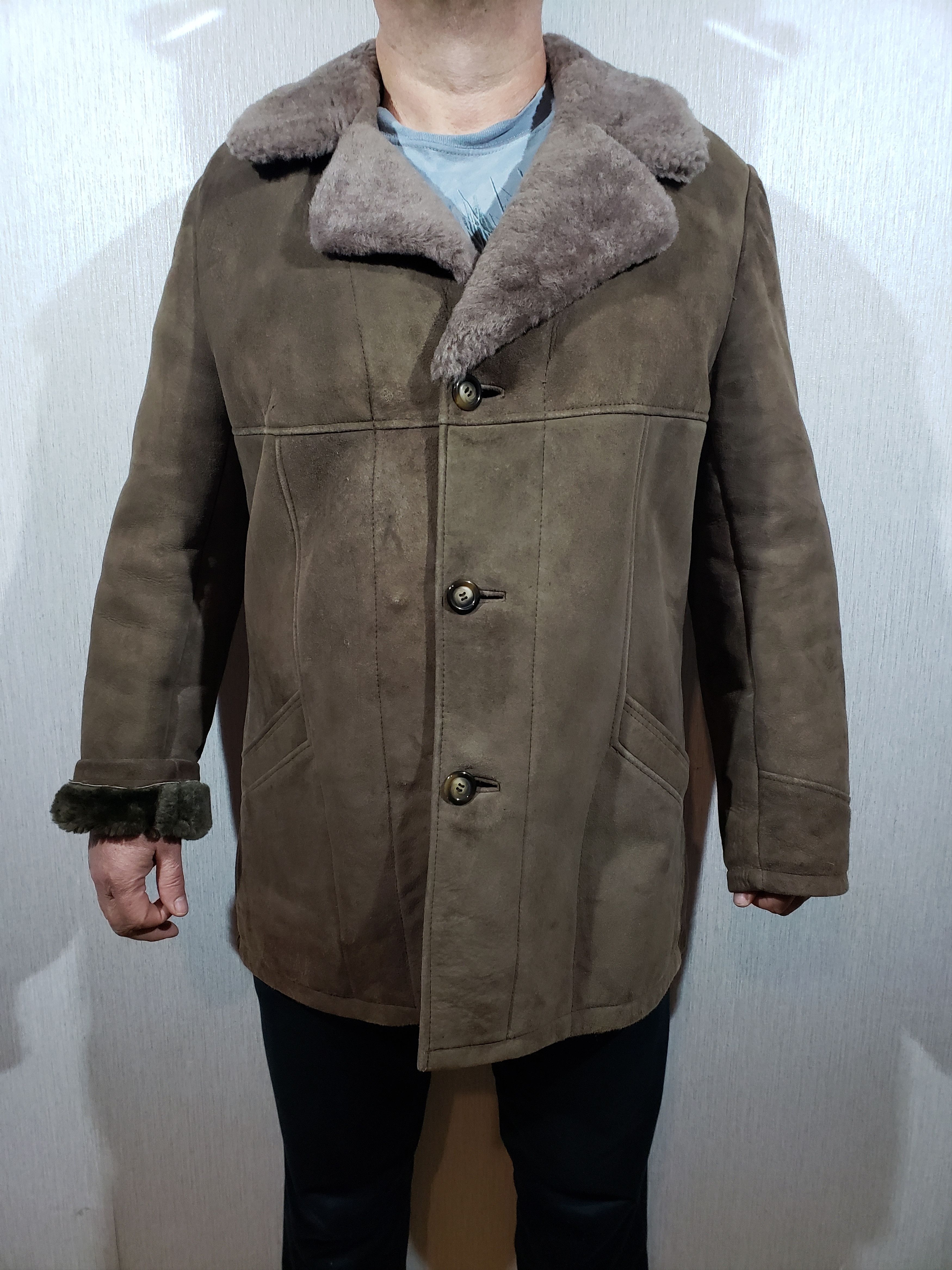 Other Brown men's sheepskin coat with buttons. Size US XL / EU 56 / 4 - 1 Thumbnail