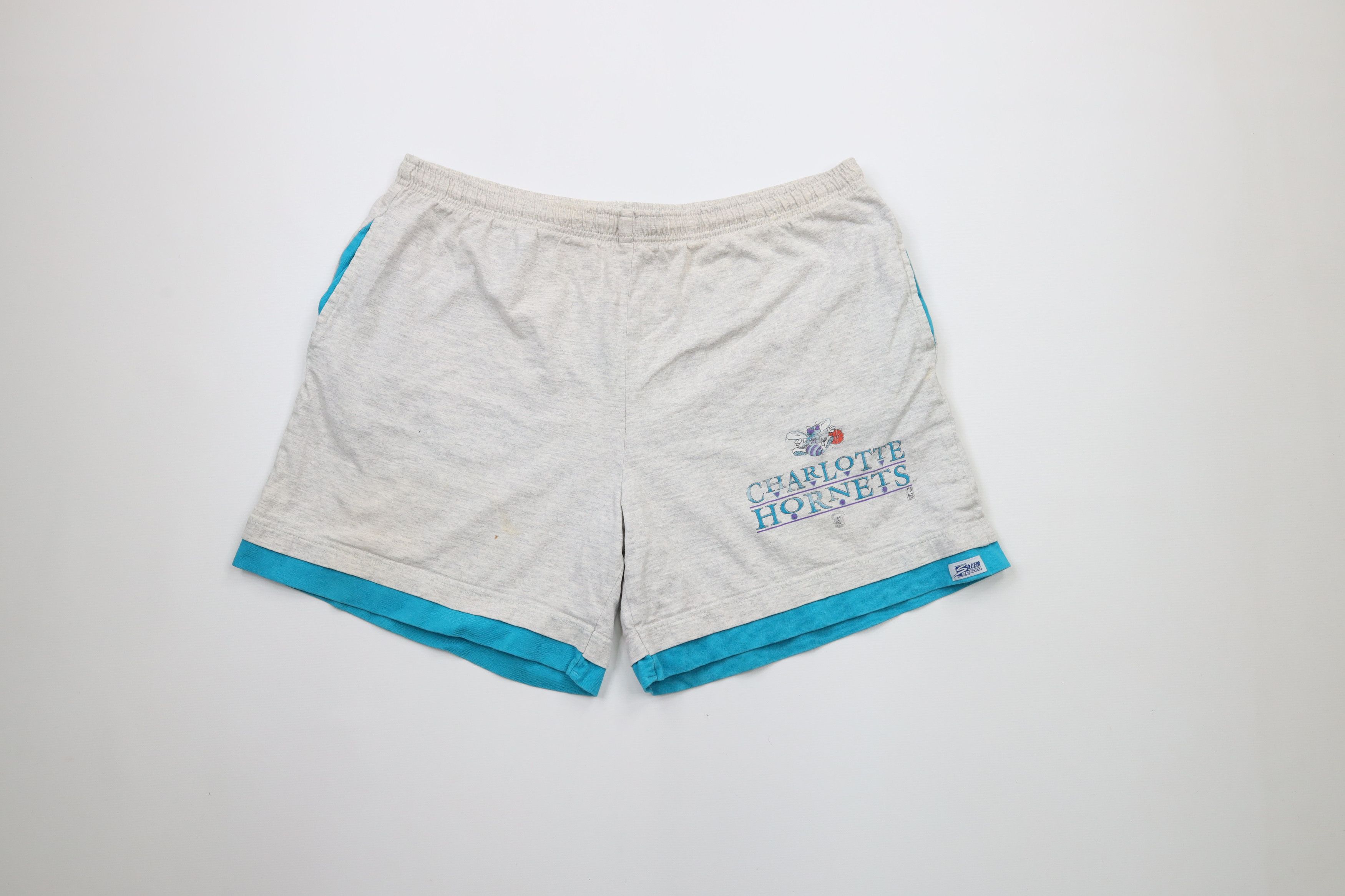 Vintage 90s Out Charlotte Hornets Basketball Shorts USA