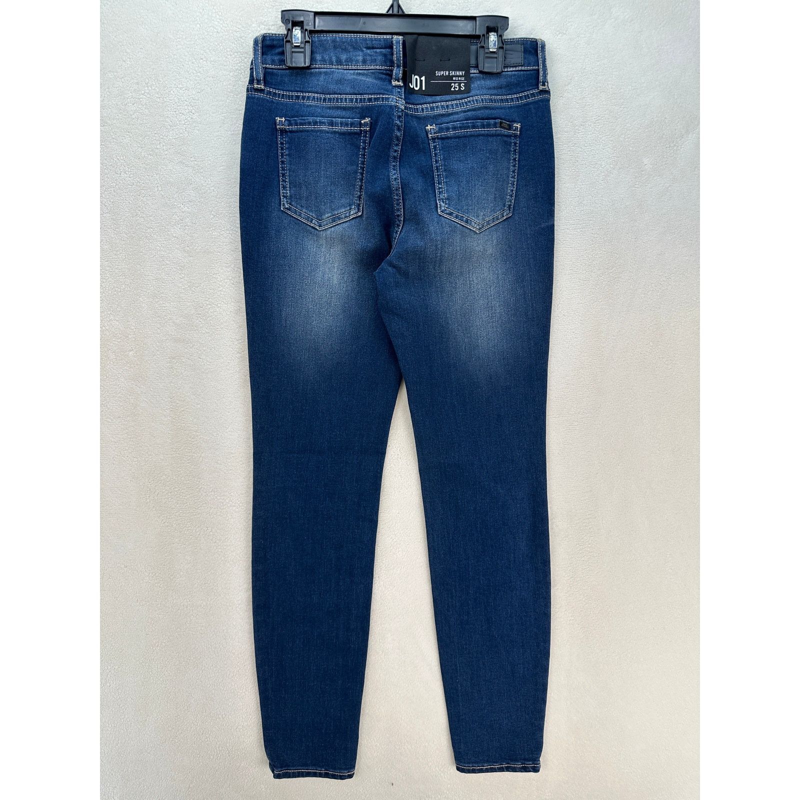 Armani Exchange ARMANI EXCHANGE J01 WOMEN'S 25S SUPER SKINNY JEANS MEDIUM WA Size 25" / US 0 / IT 36 - 6 Thumbnail