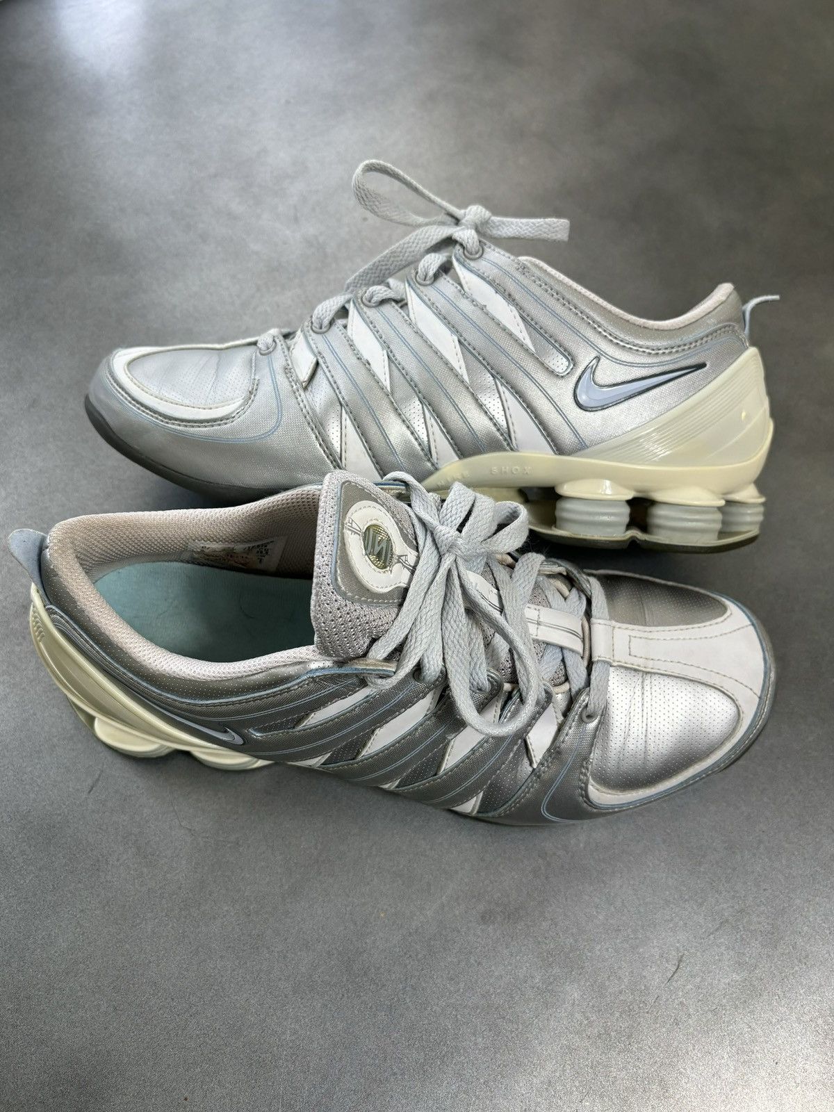 Nike 2006 Nike Shox MC 2000s Vintage 313764-041 Y2K Ballerina Wmn Size US 9.5 / IT 39.5 - 16 Thumbnail