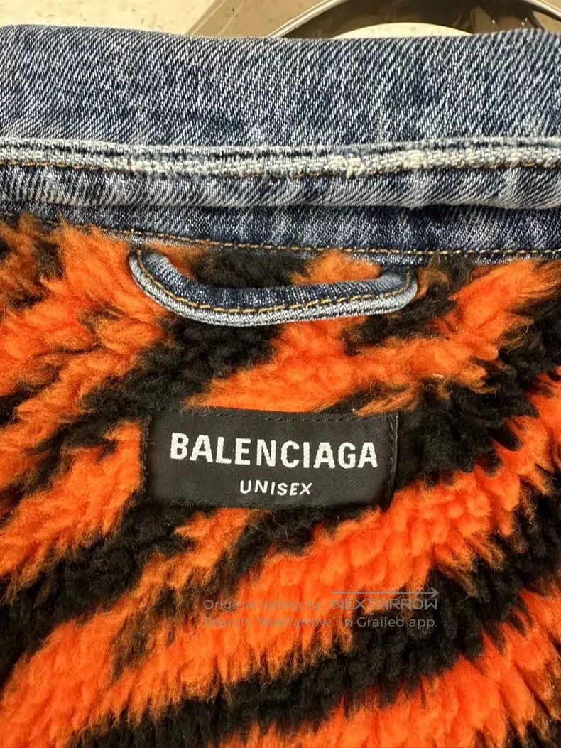 Balenciaga Balenciaga Tiger Pattern Two-Way Wearable Fur Size US M / EU 48-50 / 2 - 7 Thumbnail
