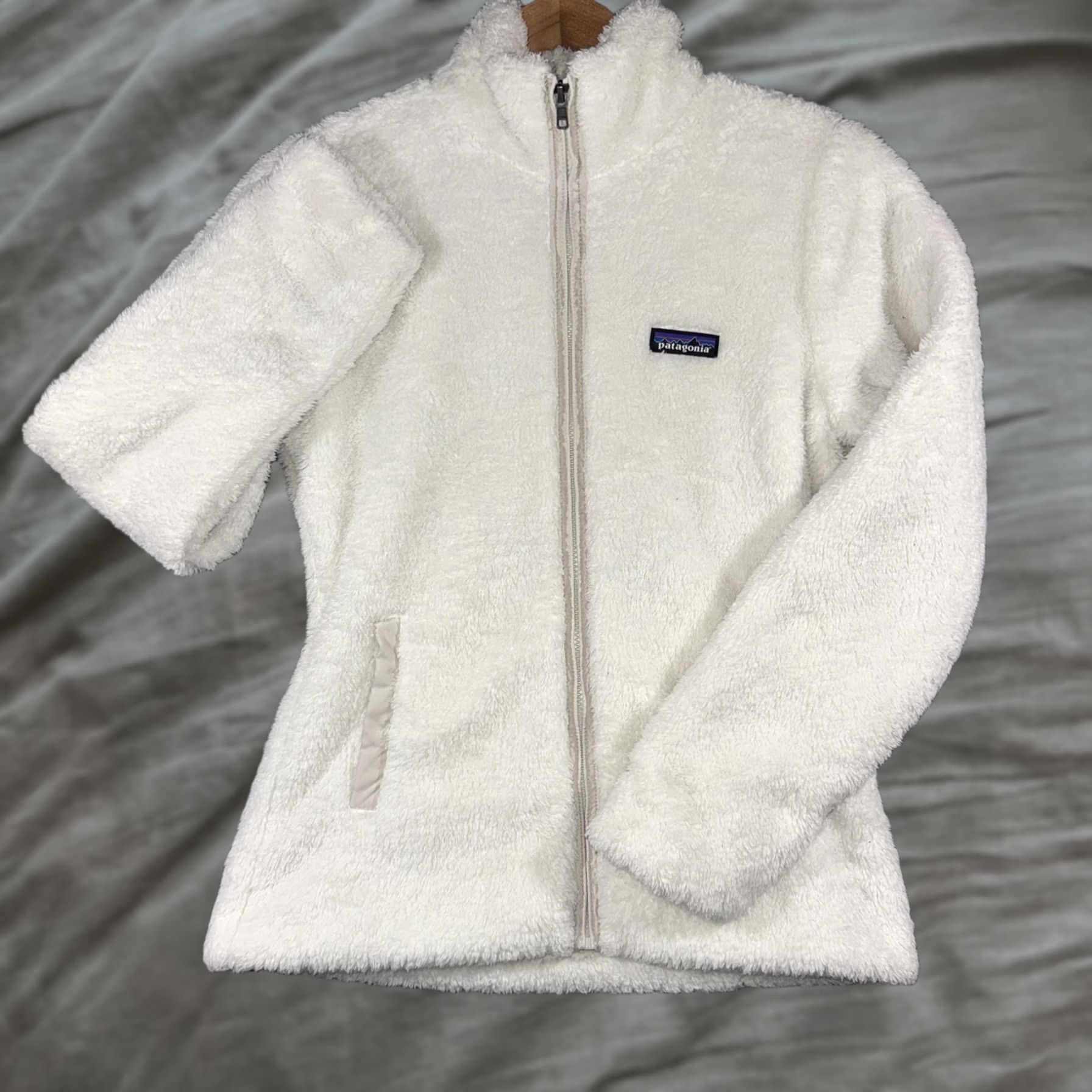 Patagonia Patagonia Los Gatos Fleece Jacket Women's Small White Full Zip Warm Cozy Size S / US 4 / IT 40 - 1 Thumbnail
