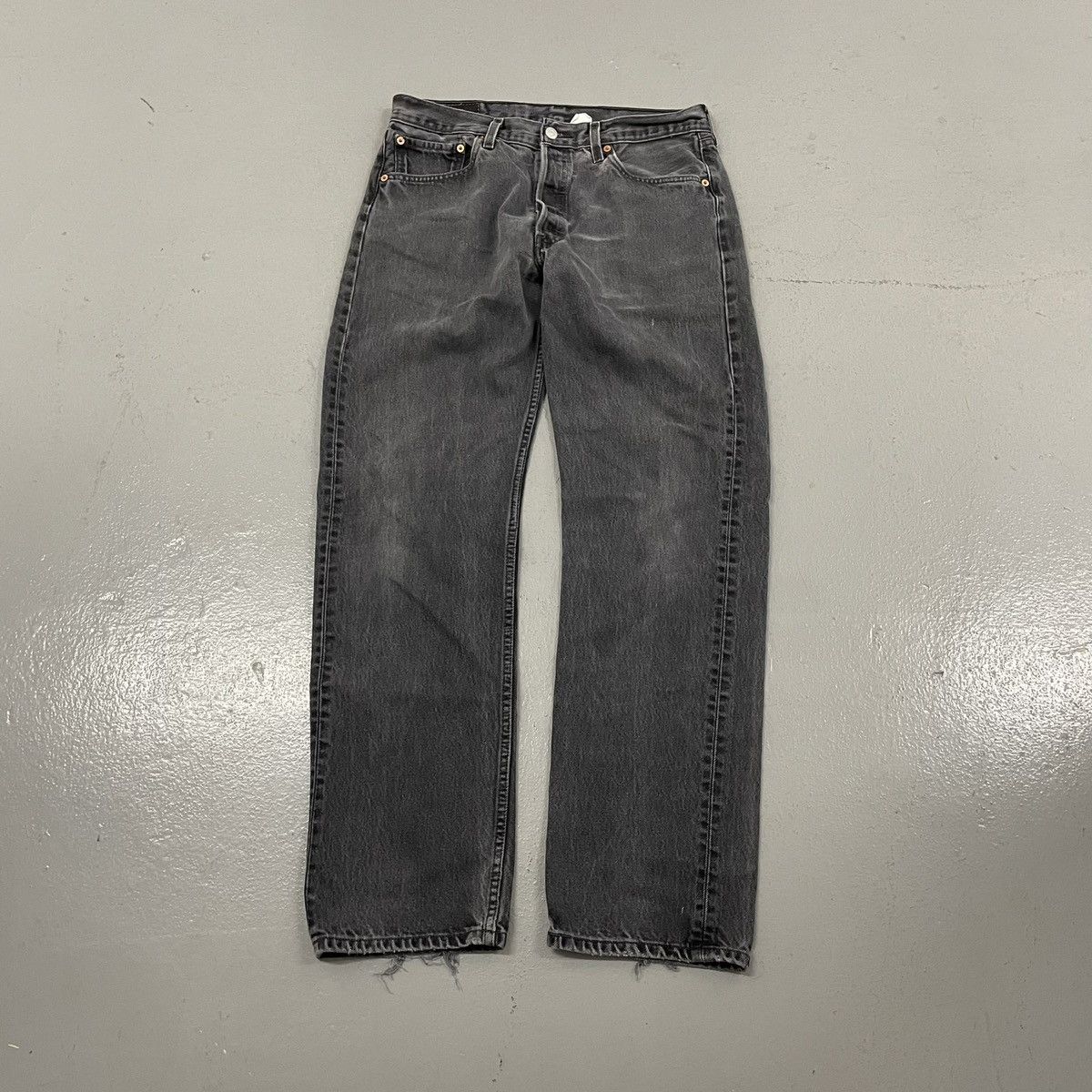Levi's × Vintage Vintage Levi’s 501 Black Straight Leg Essential Jeans Size US XL / EU 56 / 4 - 1 Thumbnail