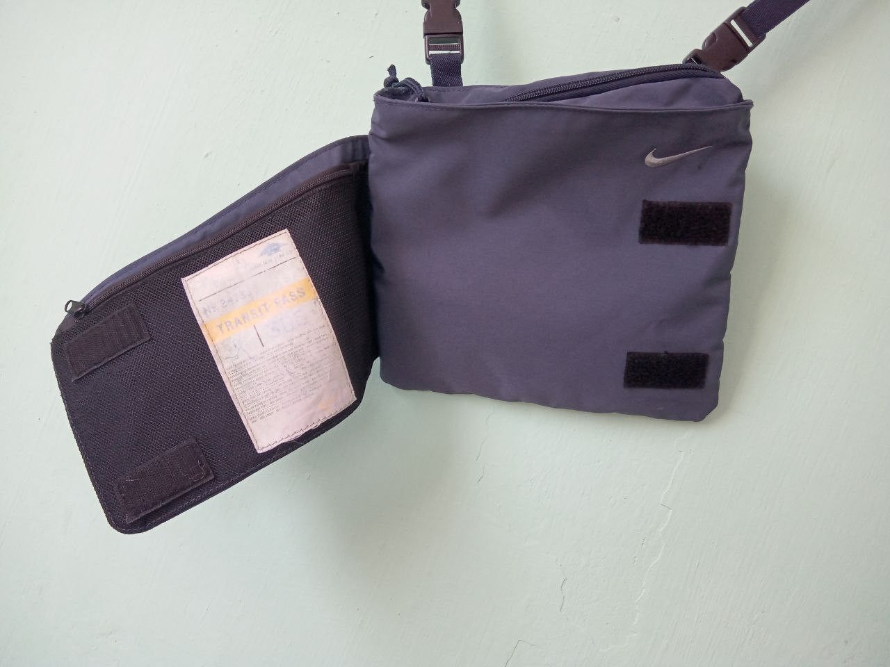 Nike Nike Athletics Vintage 90s Messenger Size ONE SIZE - 2 Thumbnail
